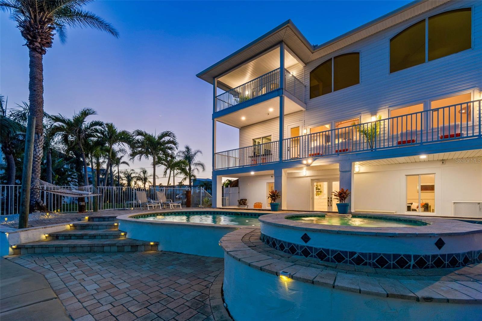 874 BAY POINT DR, MADEIRA BEACH, FL, 33708