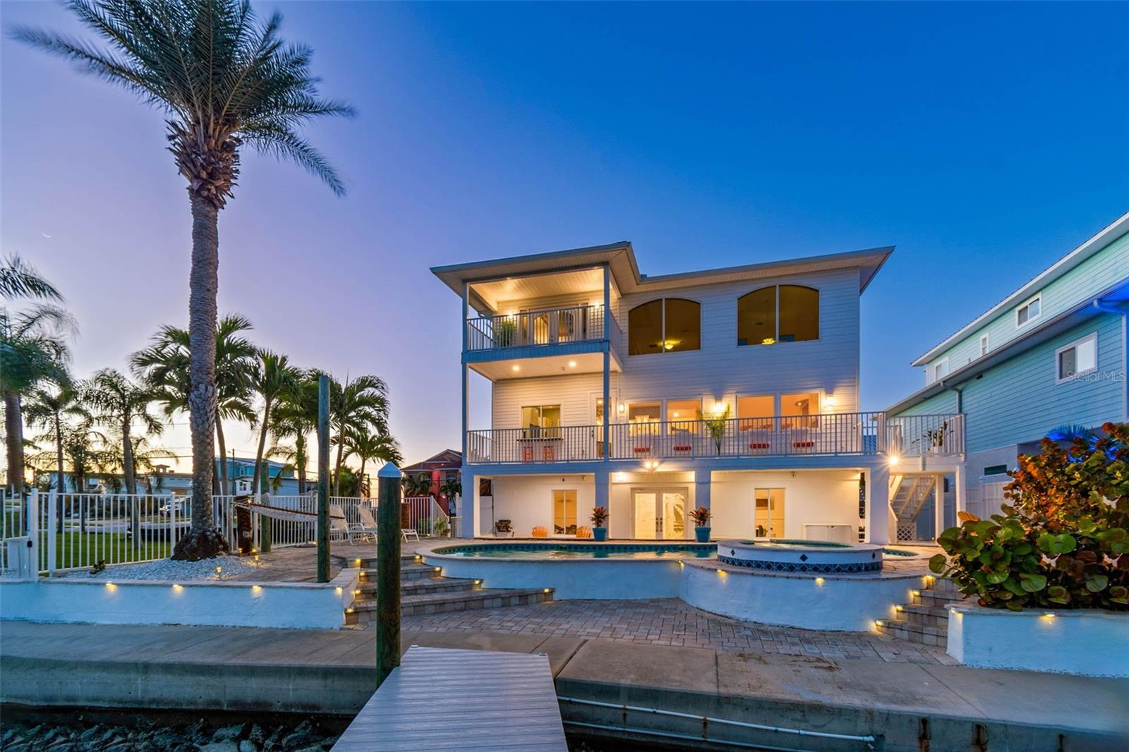 874 BAY POINT DR, MADEIRA BEACH, FL, 33708
