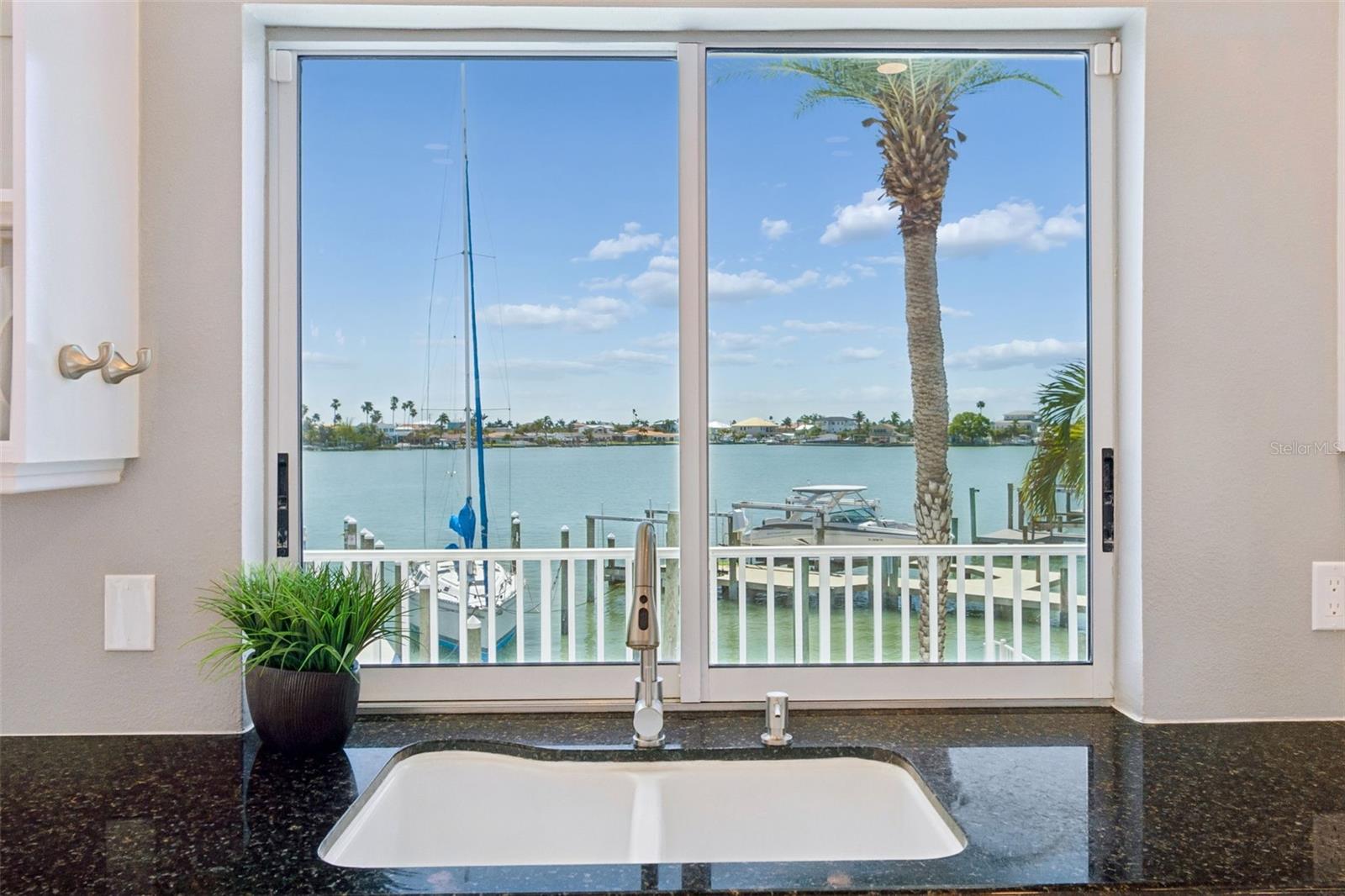 874 BAY POINT DR, MADEIRA BEACH, FL, 33708