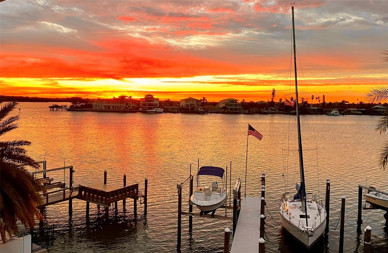874 BAY POINT DR, MADEIRA BEACH, FL, 33708
