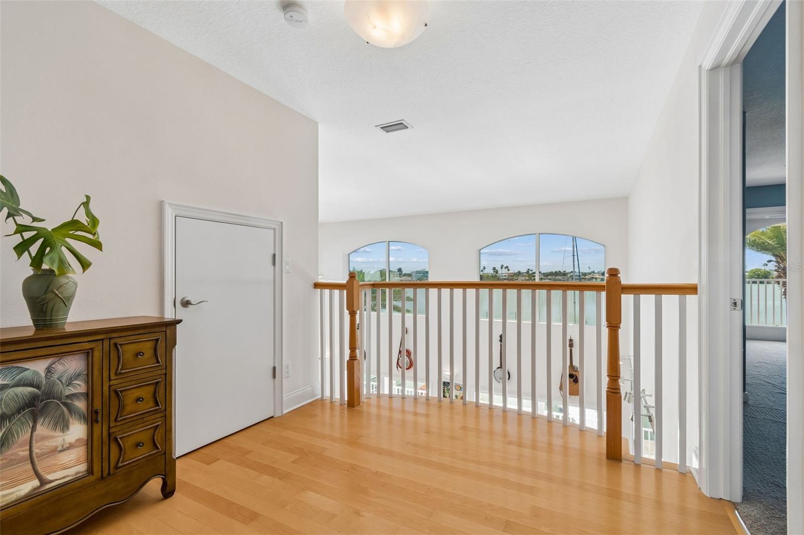 874 BAY POINT DR, MADEIRA BEACH, FL, 33708