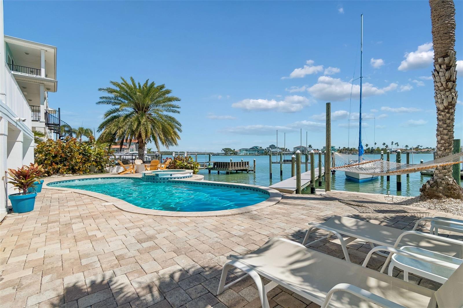 874 BAY POINT DR, MADEIRA BEACH, FL, 33708