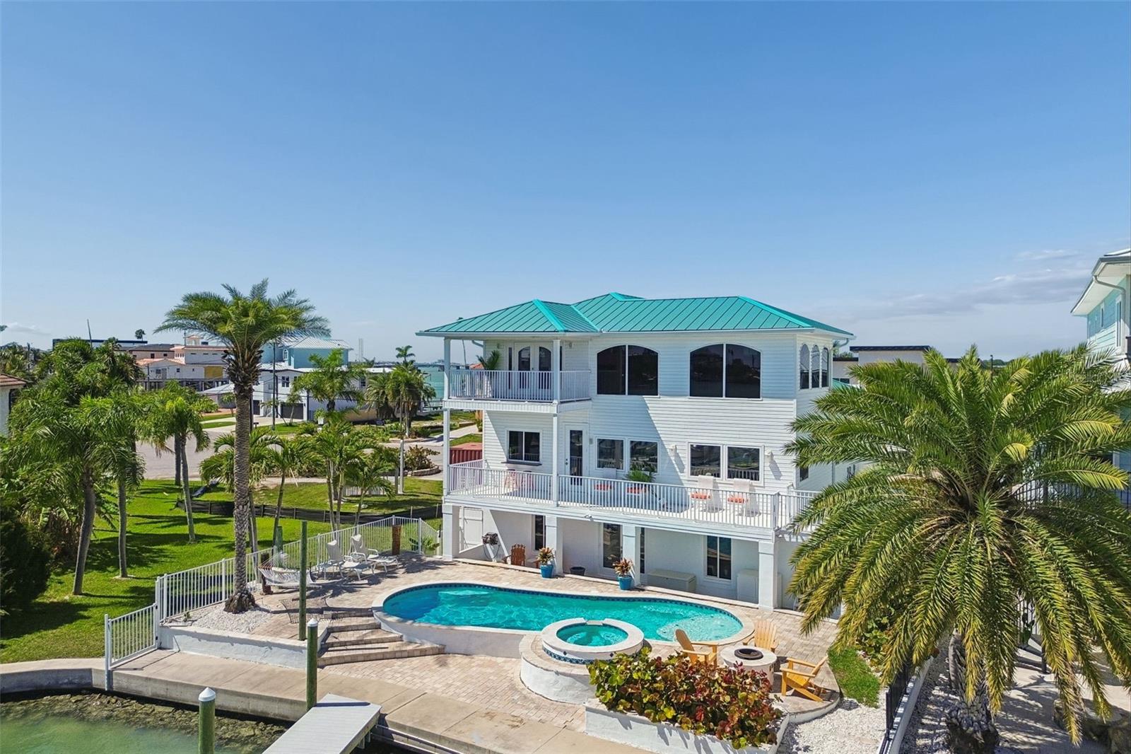 874 BAY POINT DR, MADEIRA BEACH, FL, 33708