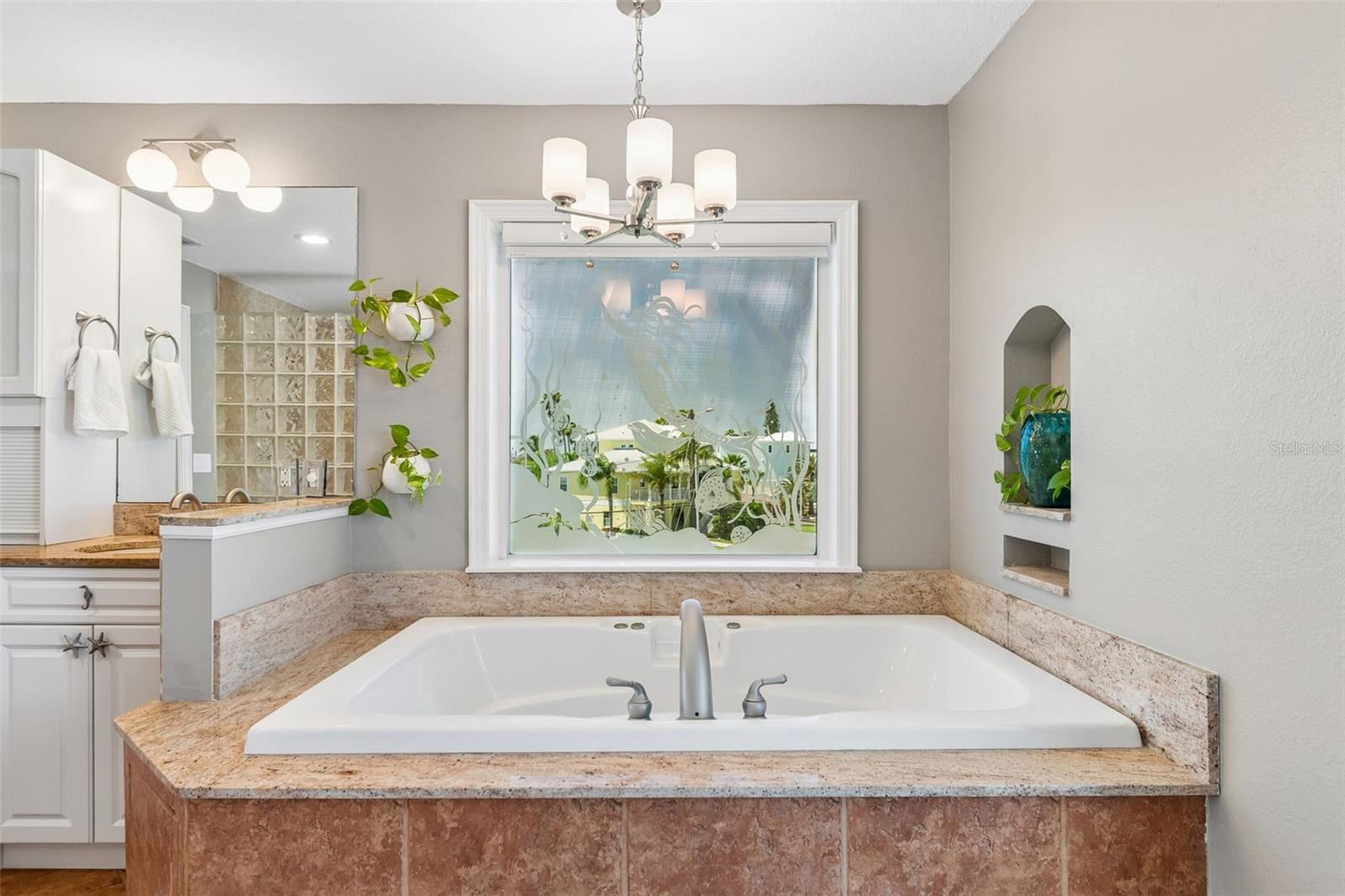 874 BAY POINT DR, MADEIRA BEACH, FL, 33708