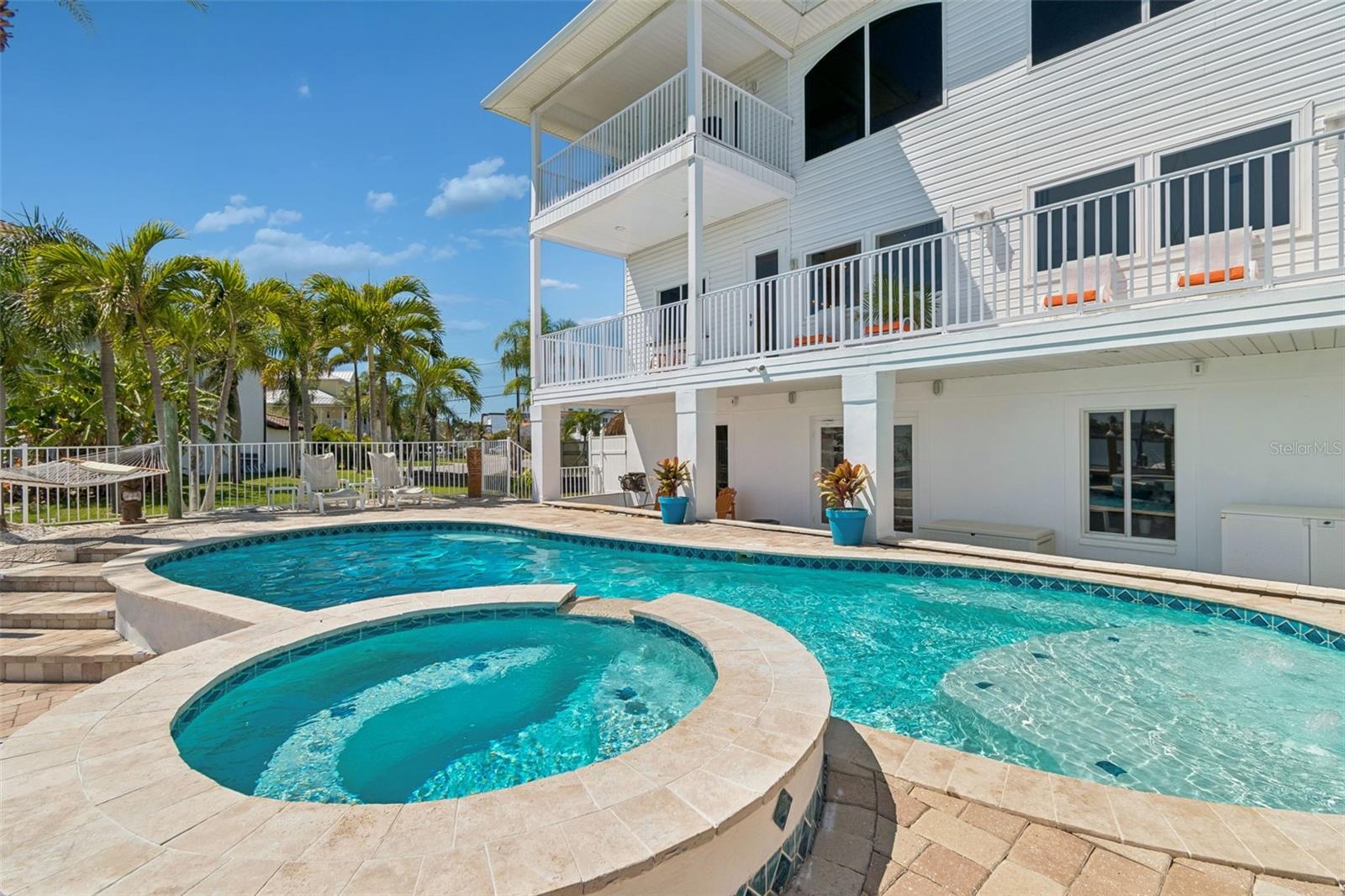 874 BAY POINT DR, MADEIRA BEACH, FL, 33708