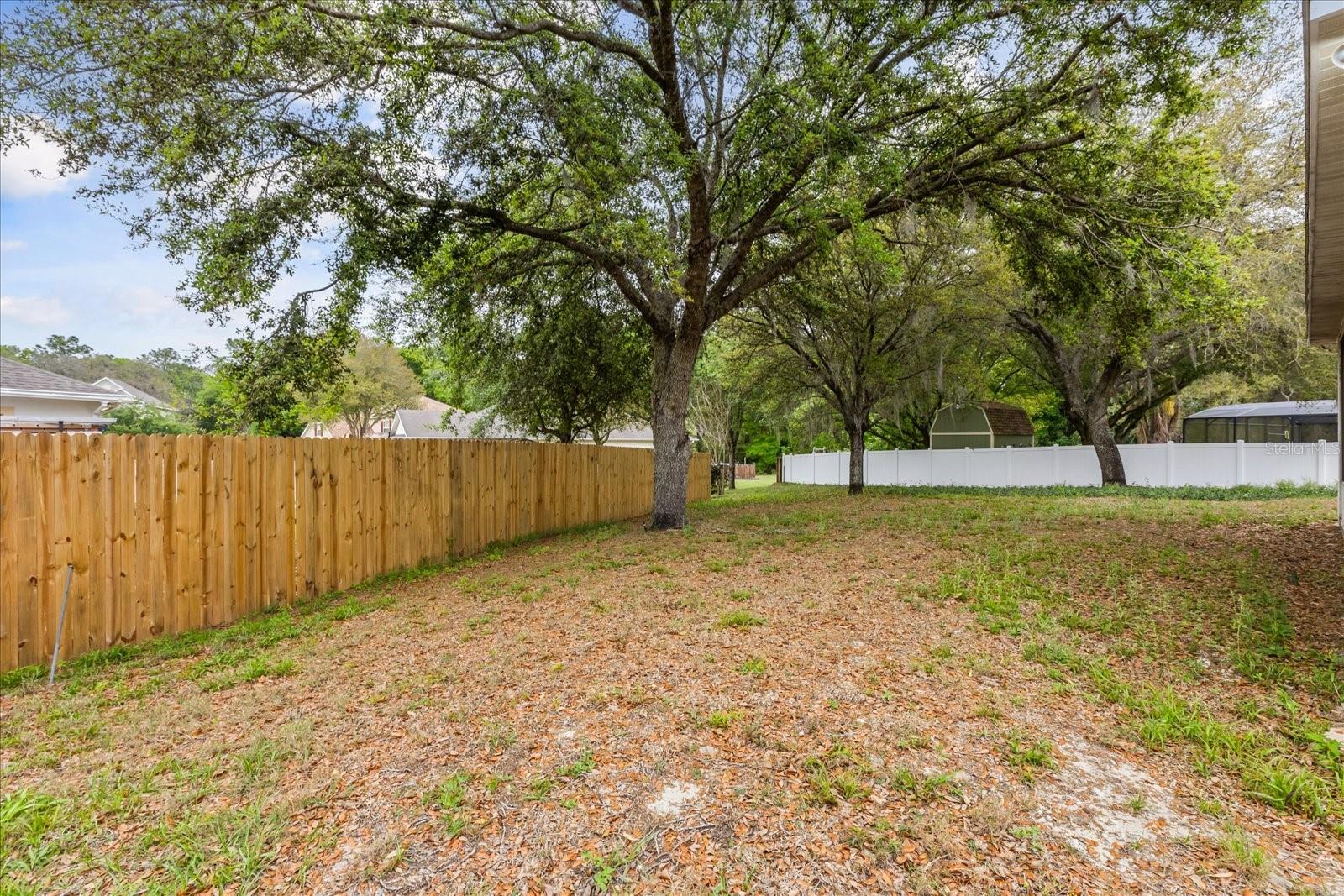 1500 DAYBREAK DR, FRUITLAND PARK, FL, 34731