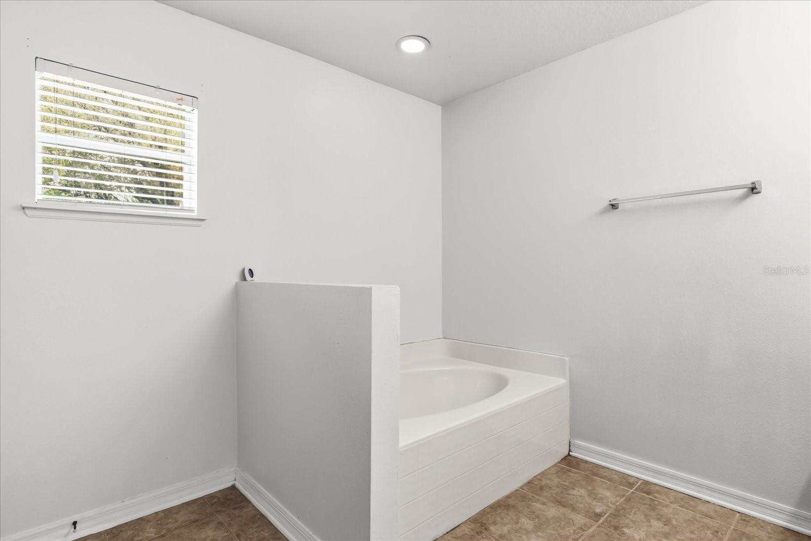 1500 DAYBREAK DR, FRUITLAND PARK, FL, 34731