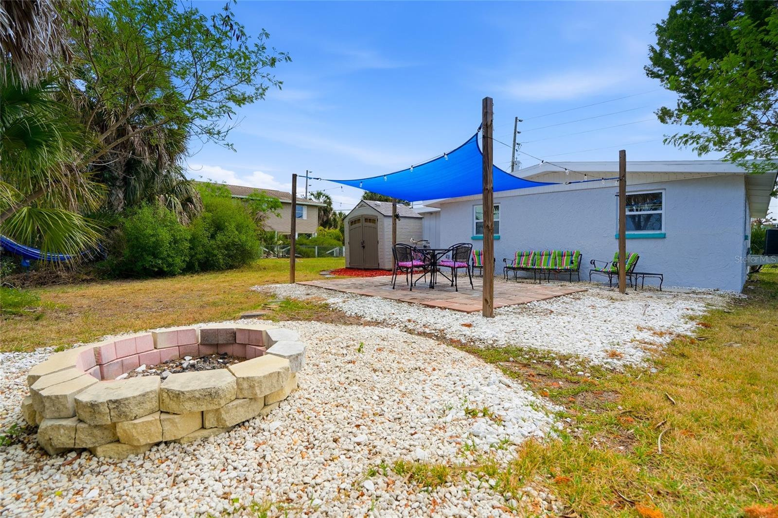 fabulous firepit for hotdogs and S'mores nights