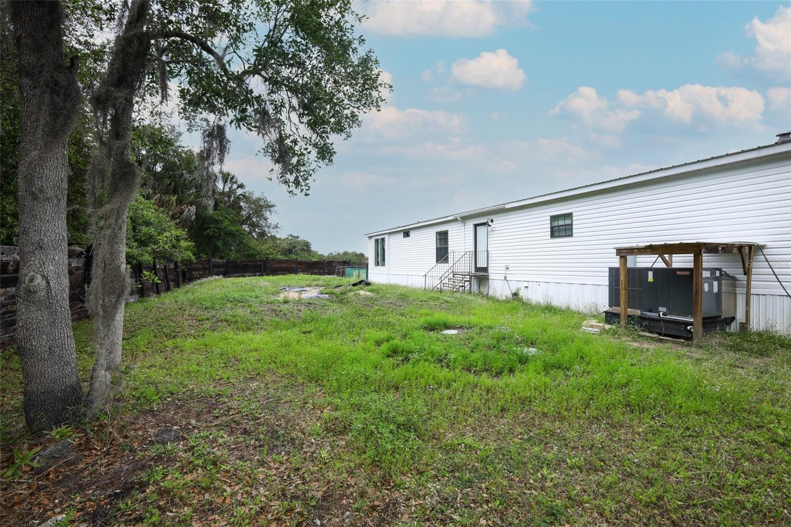 2269 MULLET LAKE PARK RD, GENEVA, FL, 32732