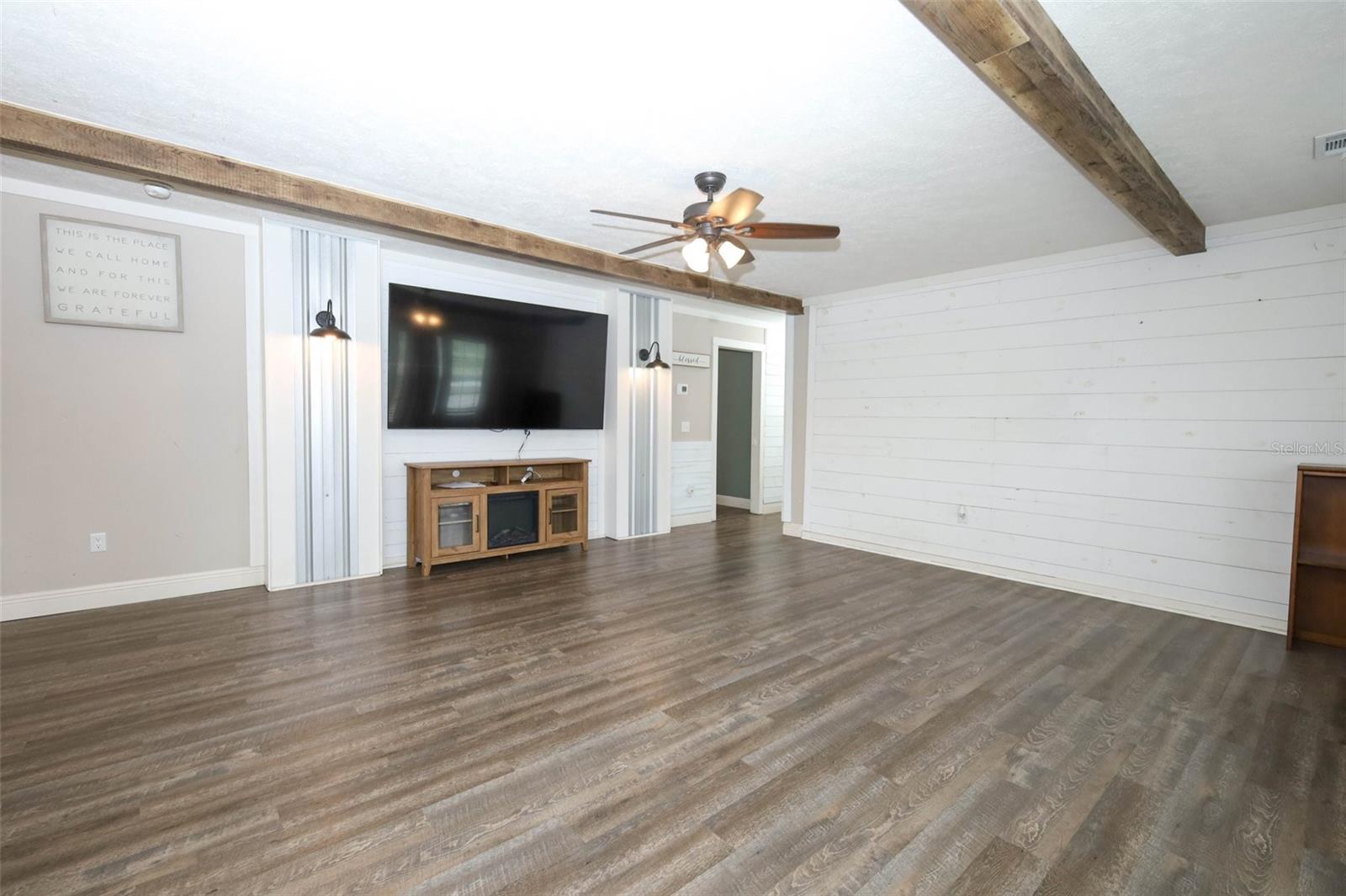 2269 MULLET LAKE PARK RD, GENEVA, FL, 32732