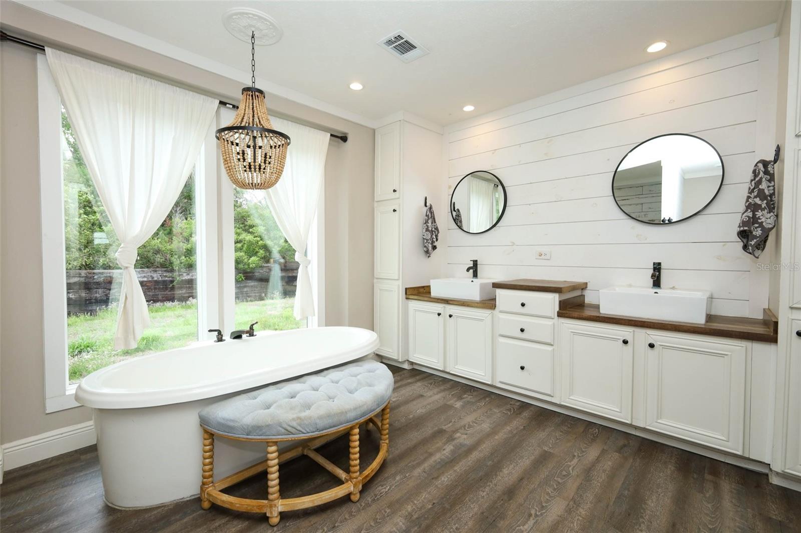 2269 MULLET LAKE PARK RD, GENEVA, FL, 32732