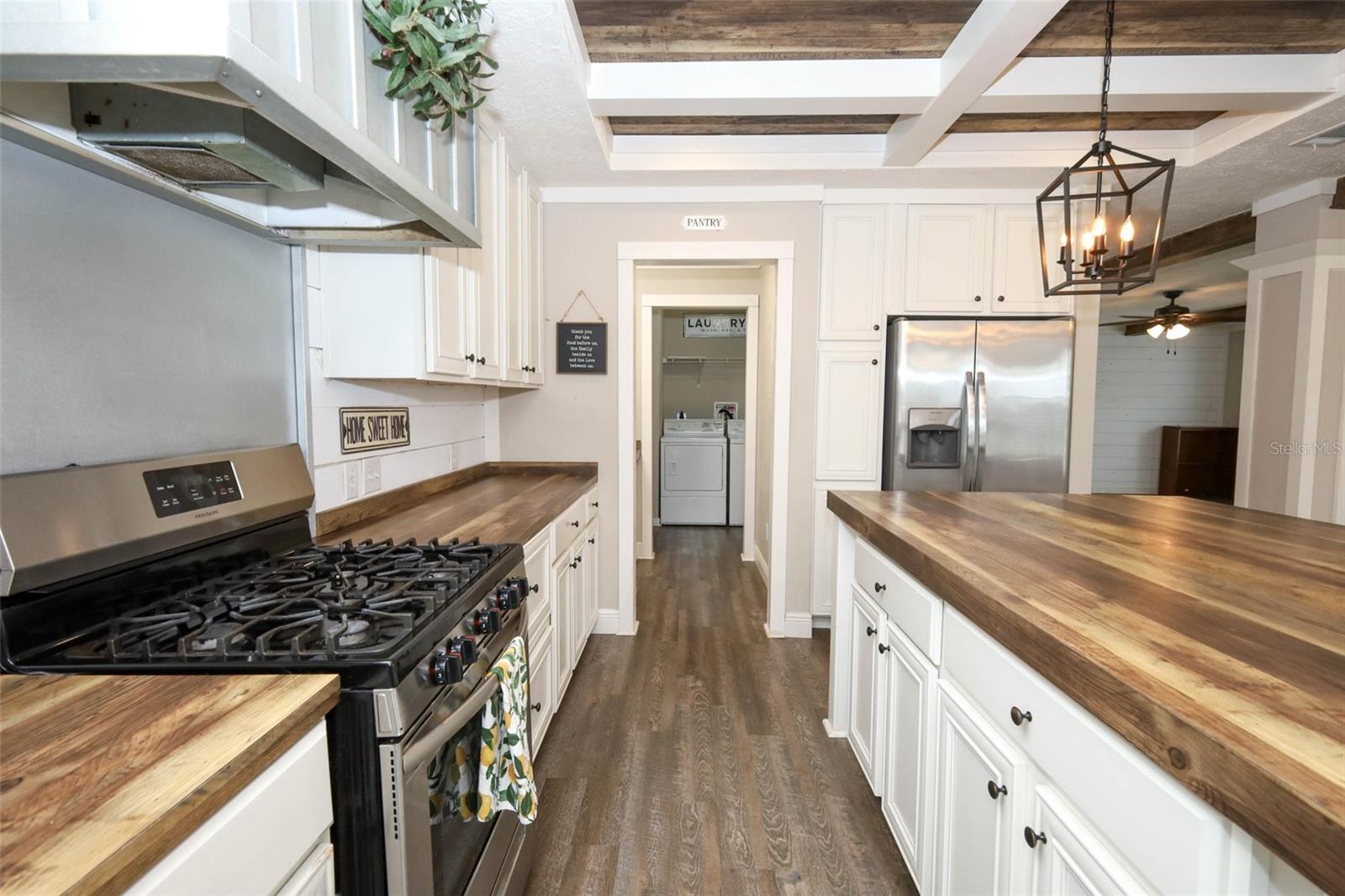 2269 MULLET LAKE PARK RD, GENEVA, FL, 32732