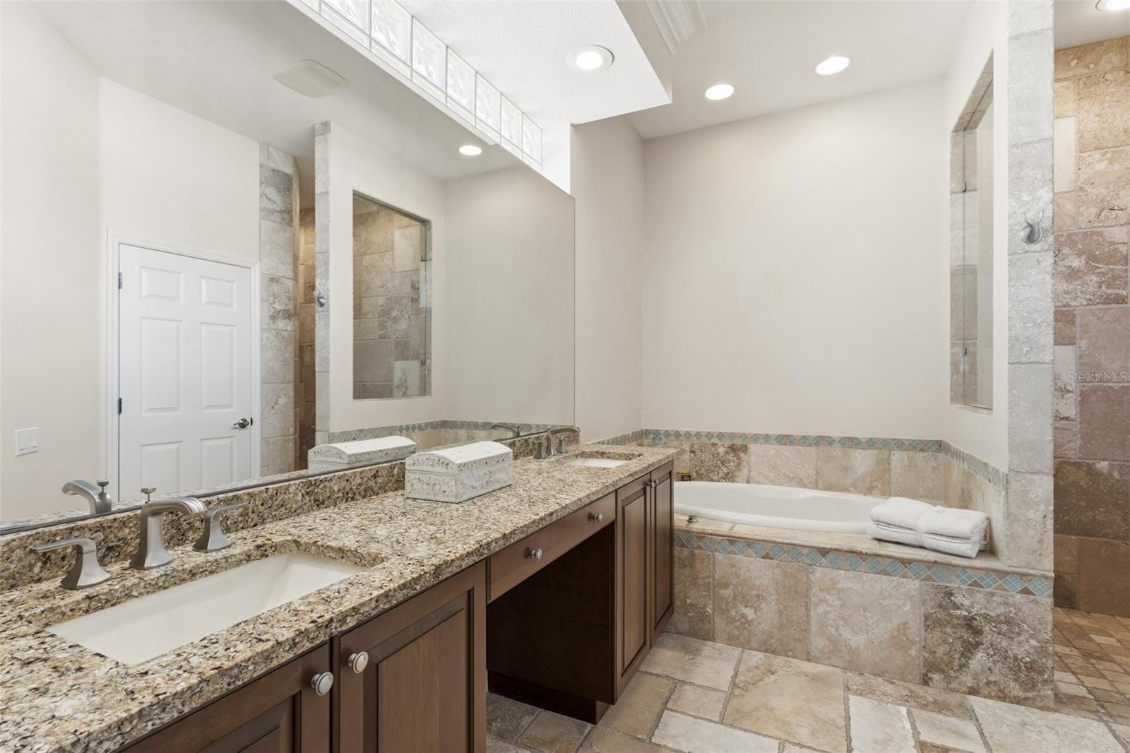 9743 53RD DR E, BRADENTON, FL, 34211