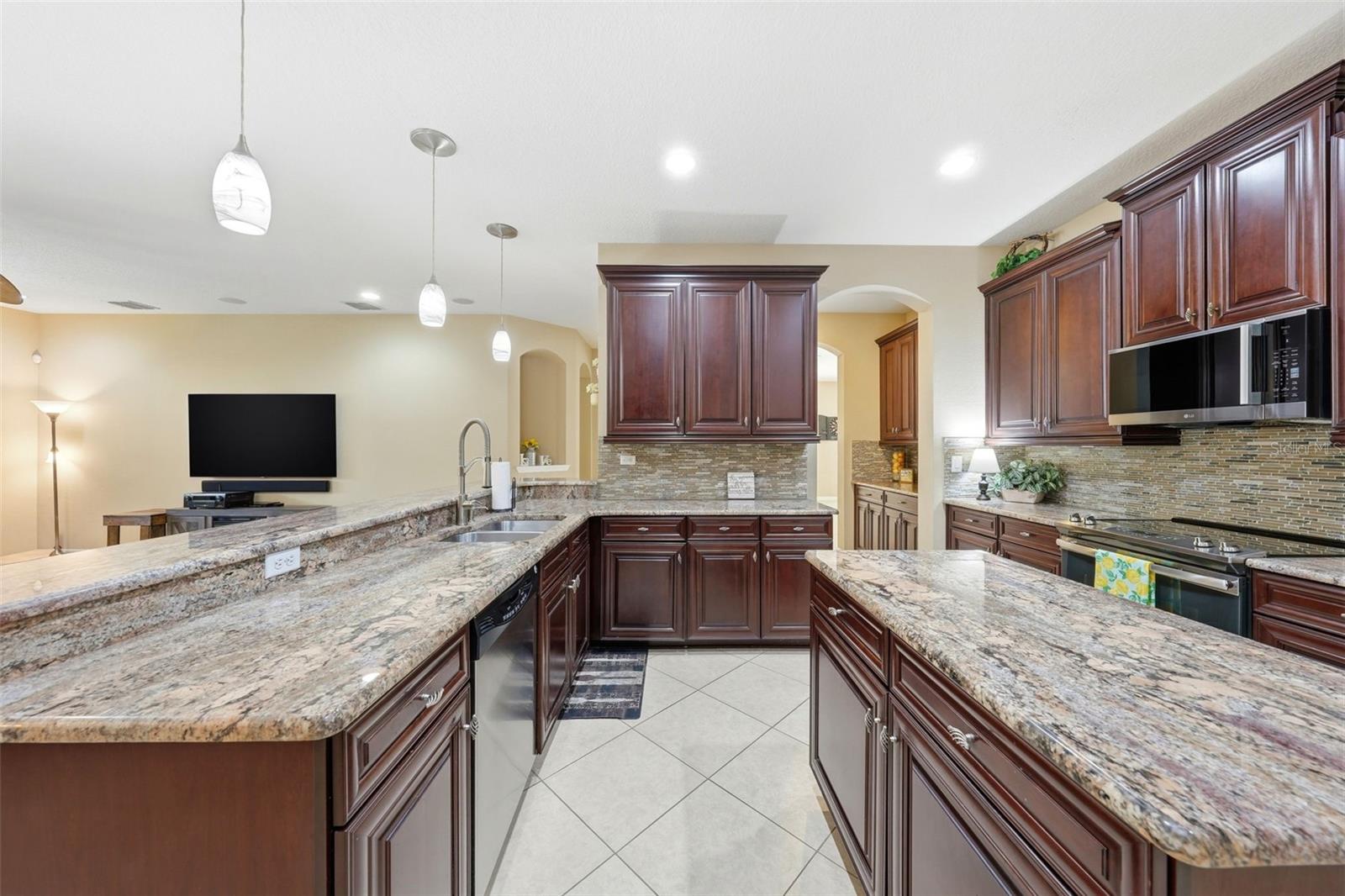 979 COUNTS CREST CIR, APOPKA, FL, 32712