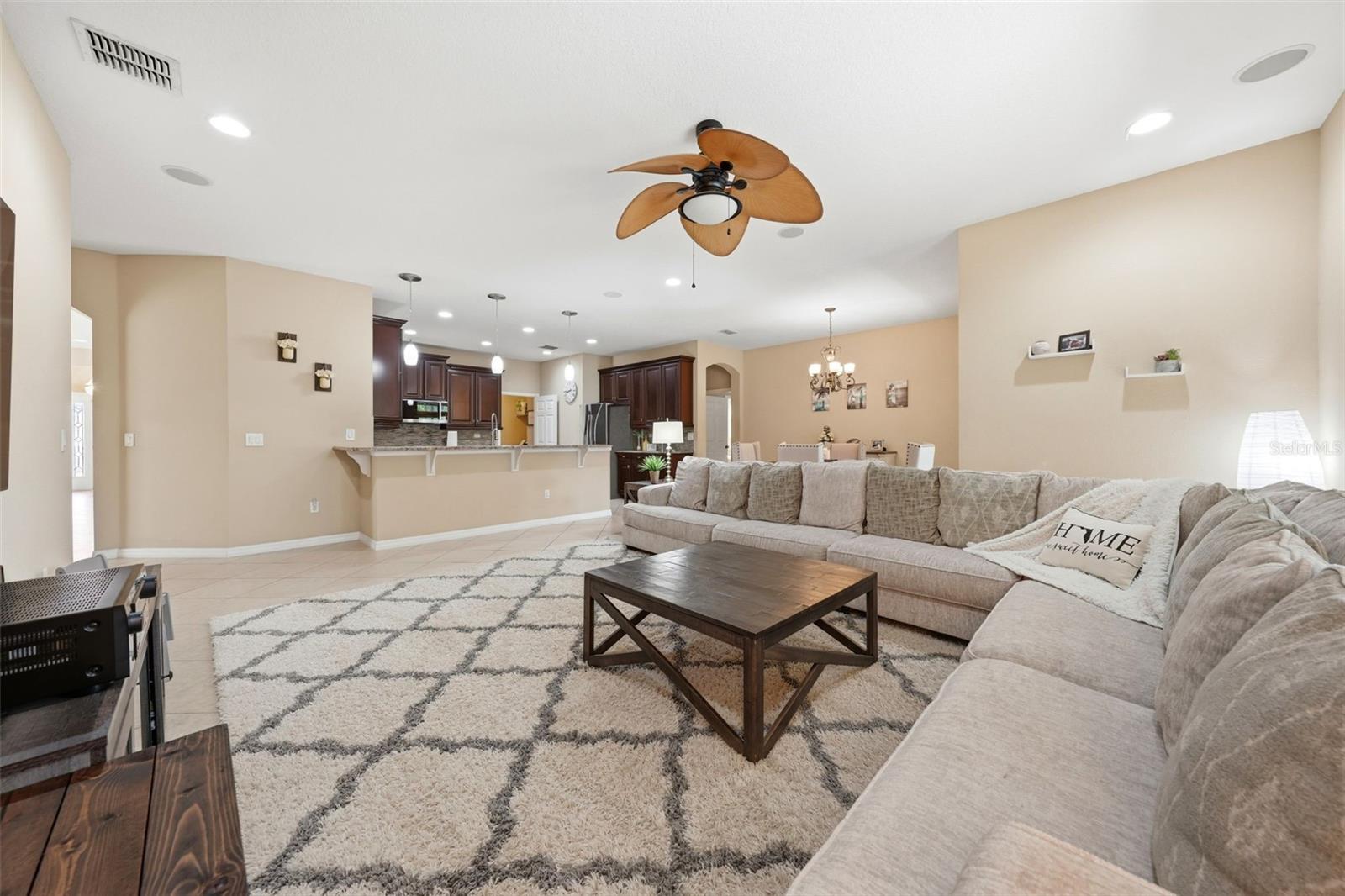 979 COUNTS CREST CIR, APOPKA, FL, 32712