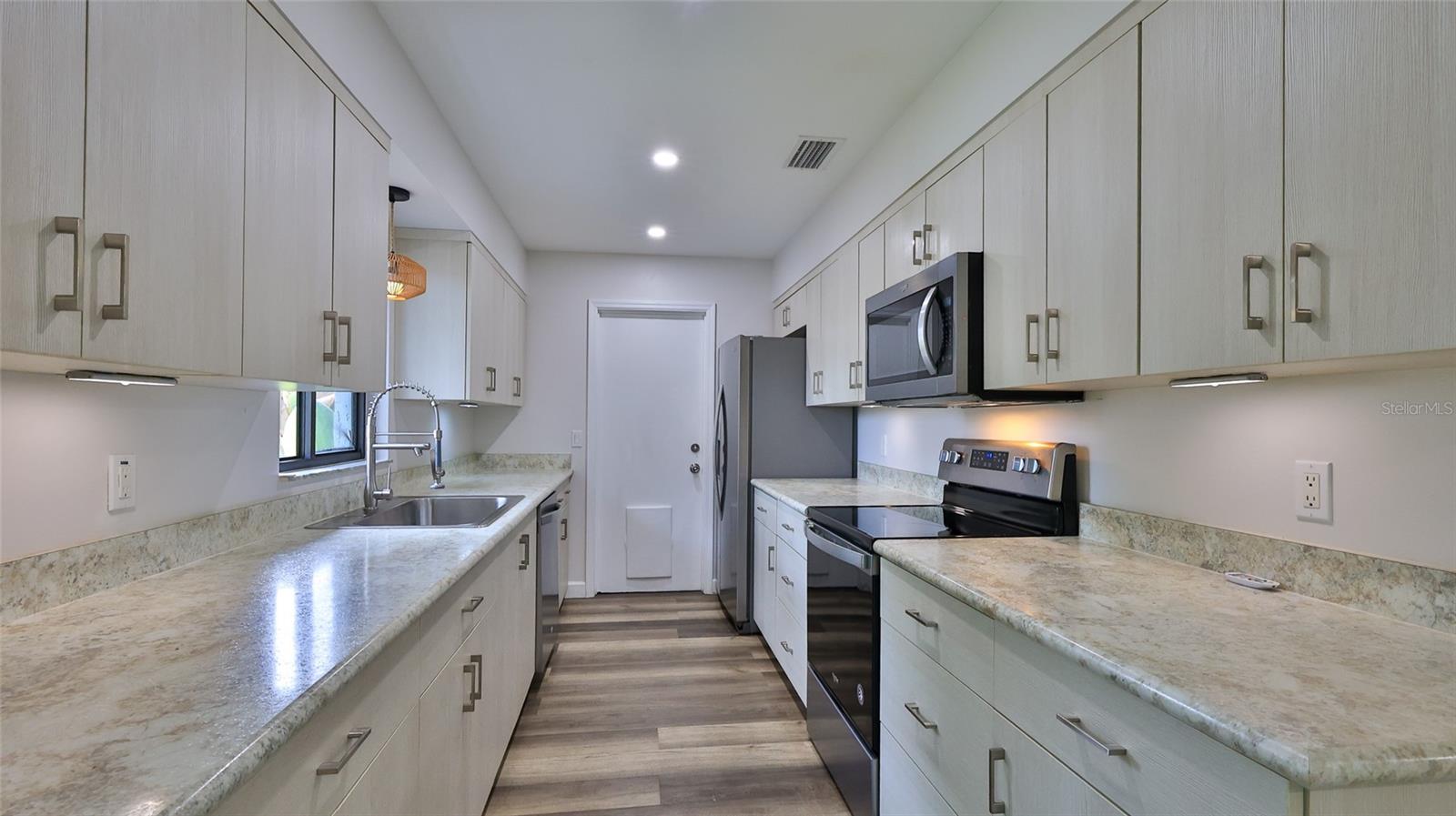2917 SABAL PALM DR, EDGEWATER, FL, 32141
