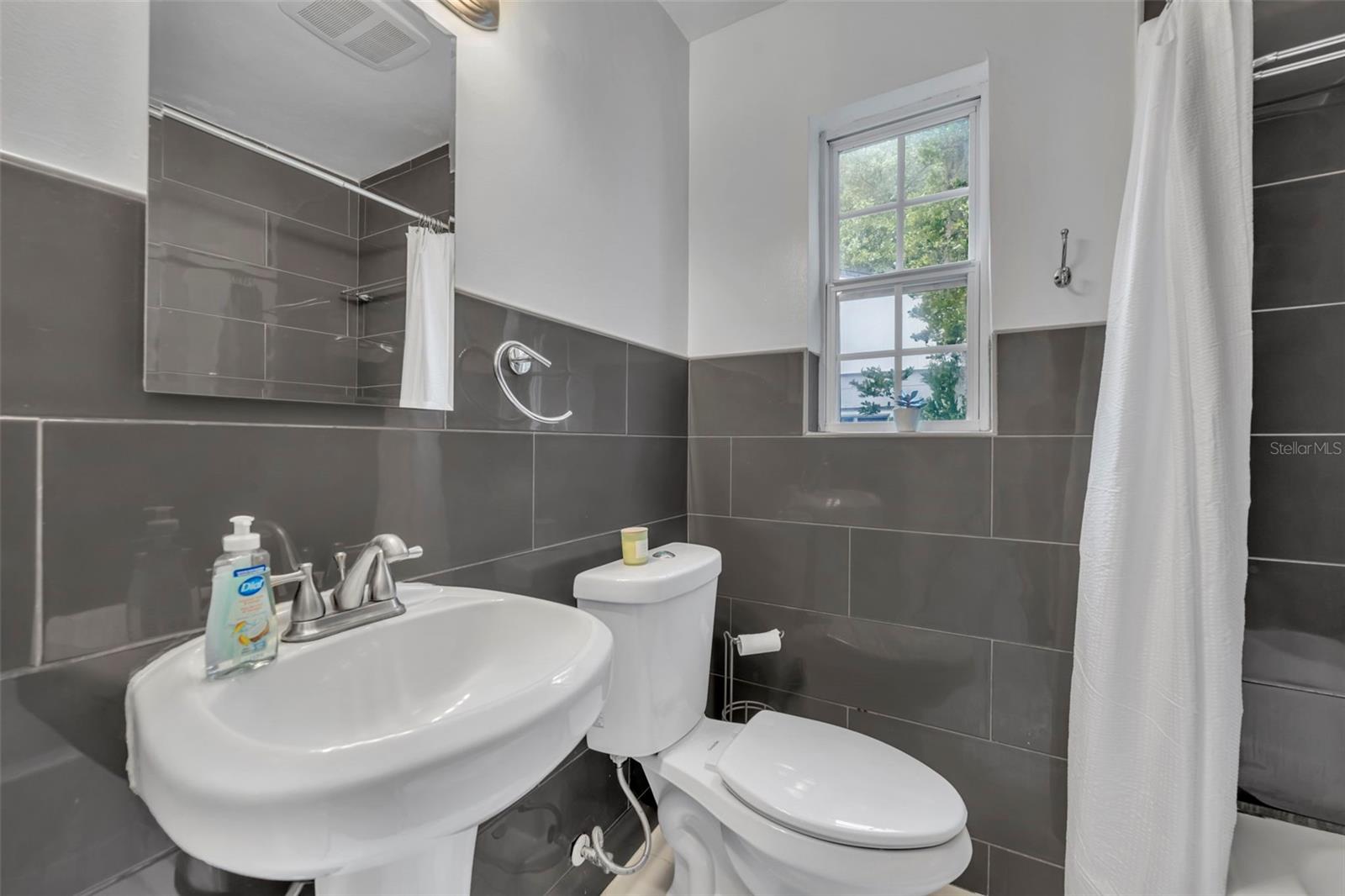 612 E KALEY ST, ORLANDO, FL, 32806