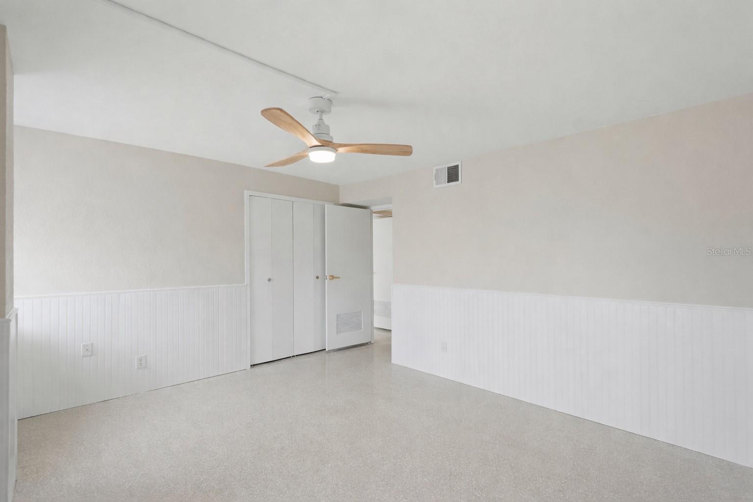 10355 PARADISE BLVD #608, TREASURE ISLAND, FL, 33706