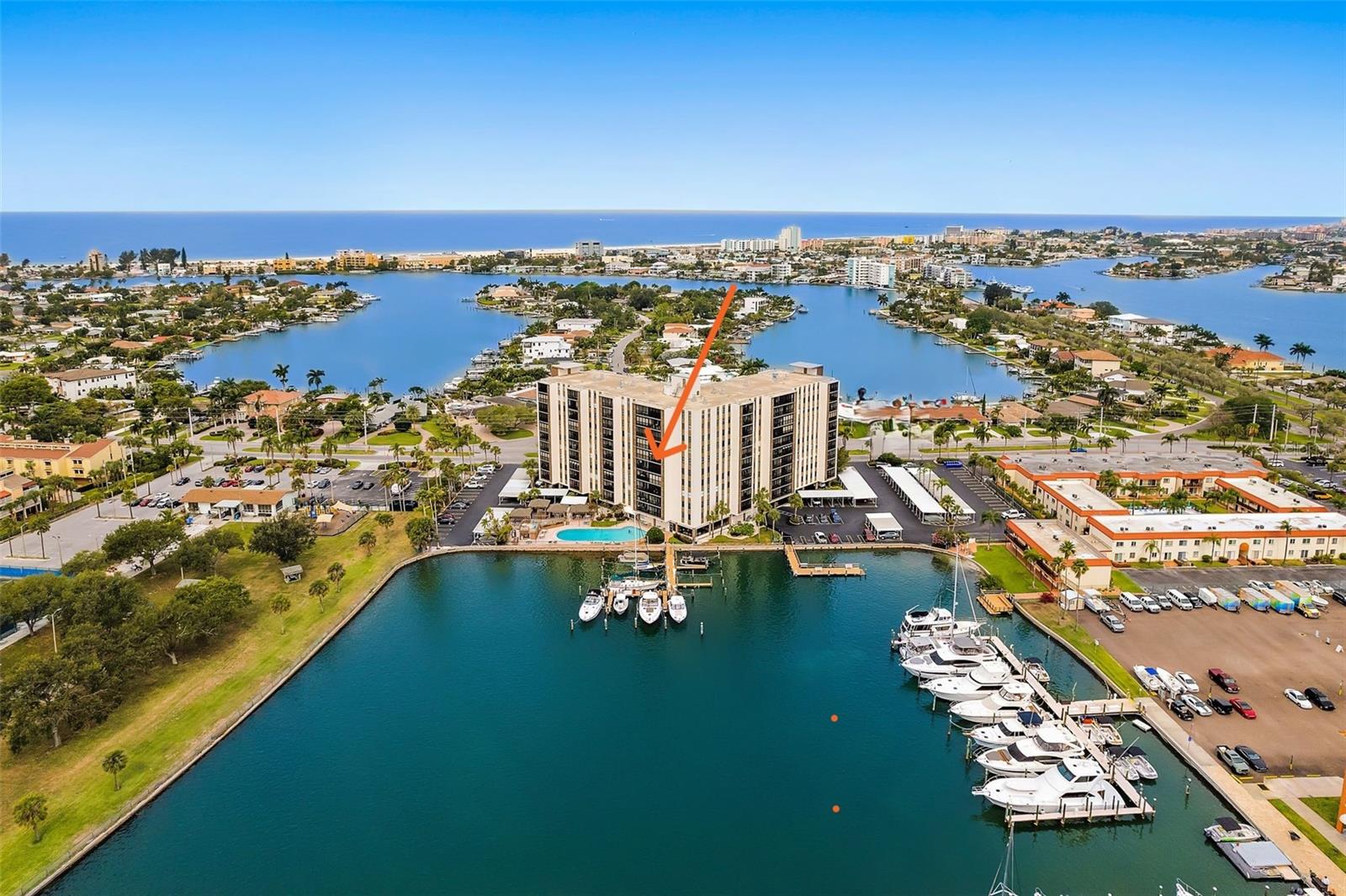 10355 PARADISE BLVD #608, TREASURE ISLAND, FL, 33706