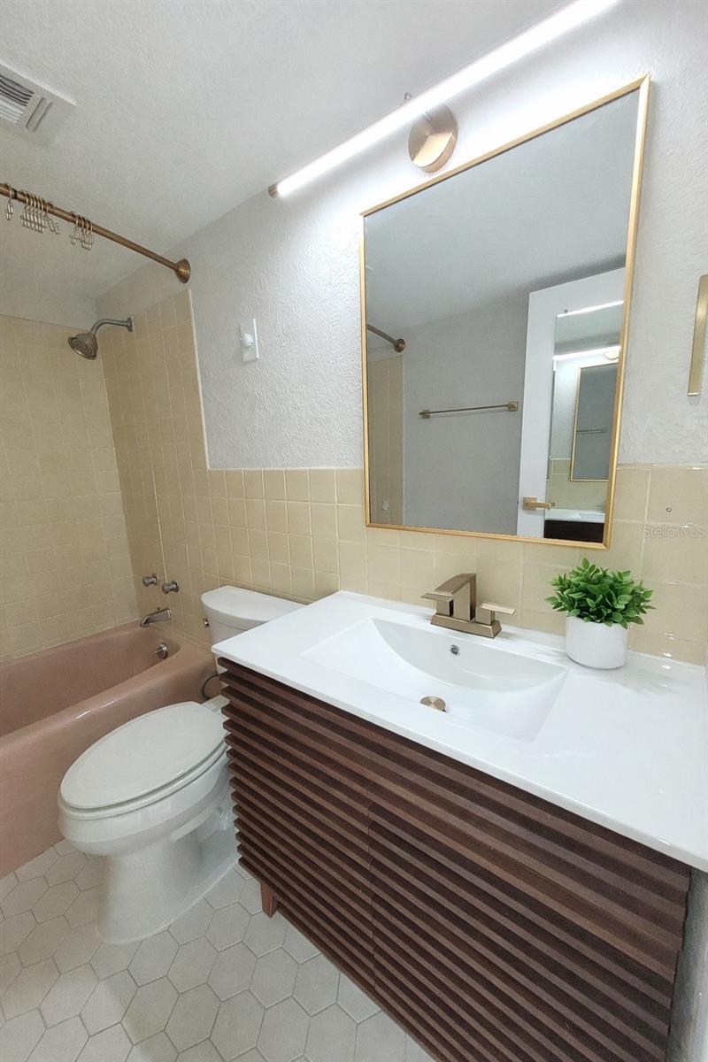 10355 PARADISE BLVD #608, TREASURE ISLAND, FL, 33706