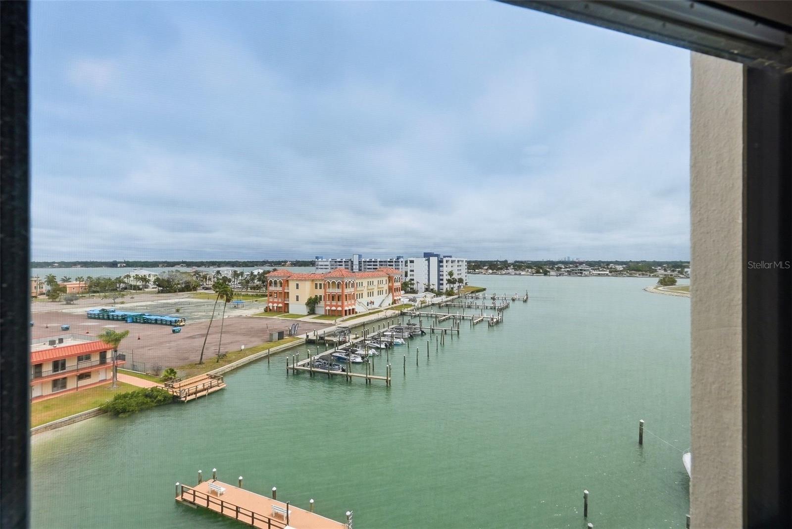 10355 PARADISE BLVD #608, TREASURE ISLAND, FL, 33706