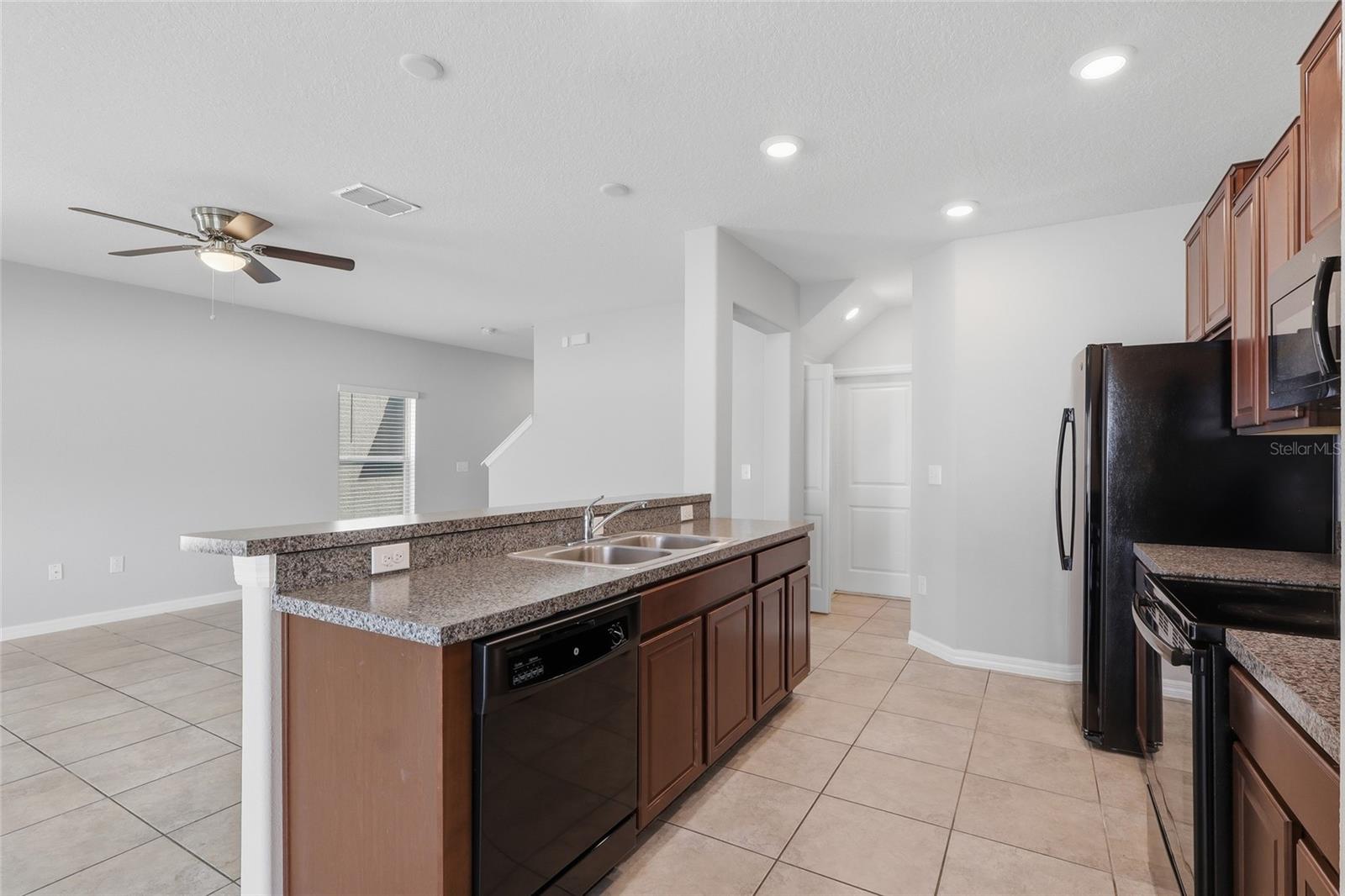7412 FRENCH MARIGOLD AVE, TAMPA, FL, 33619