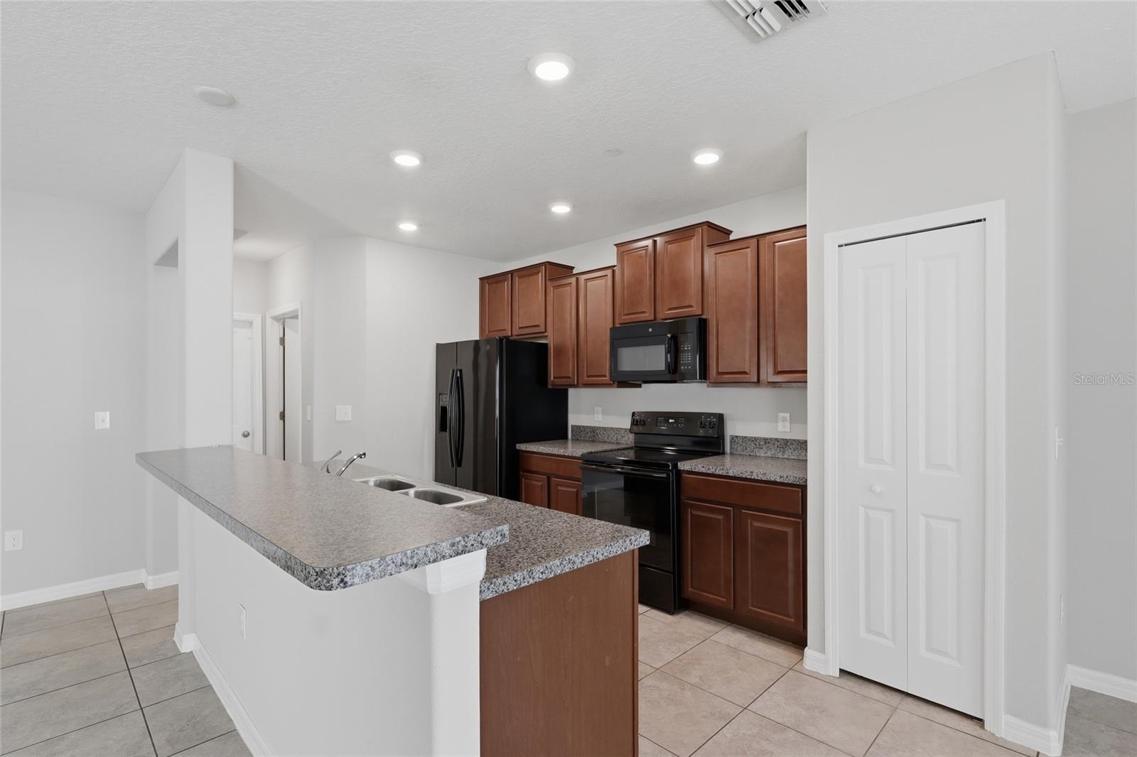 7412 FRENCH MARIGOLD AVE, TAMPA, FL, 33619