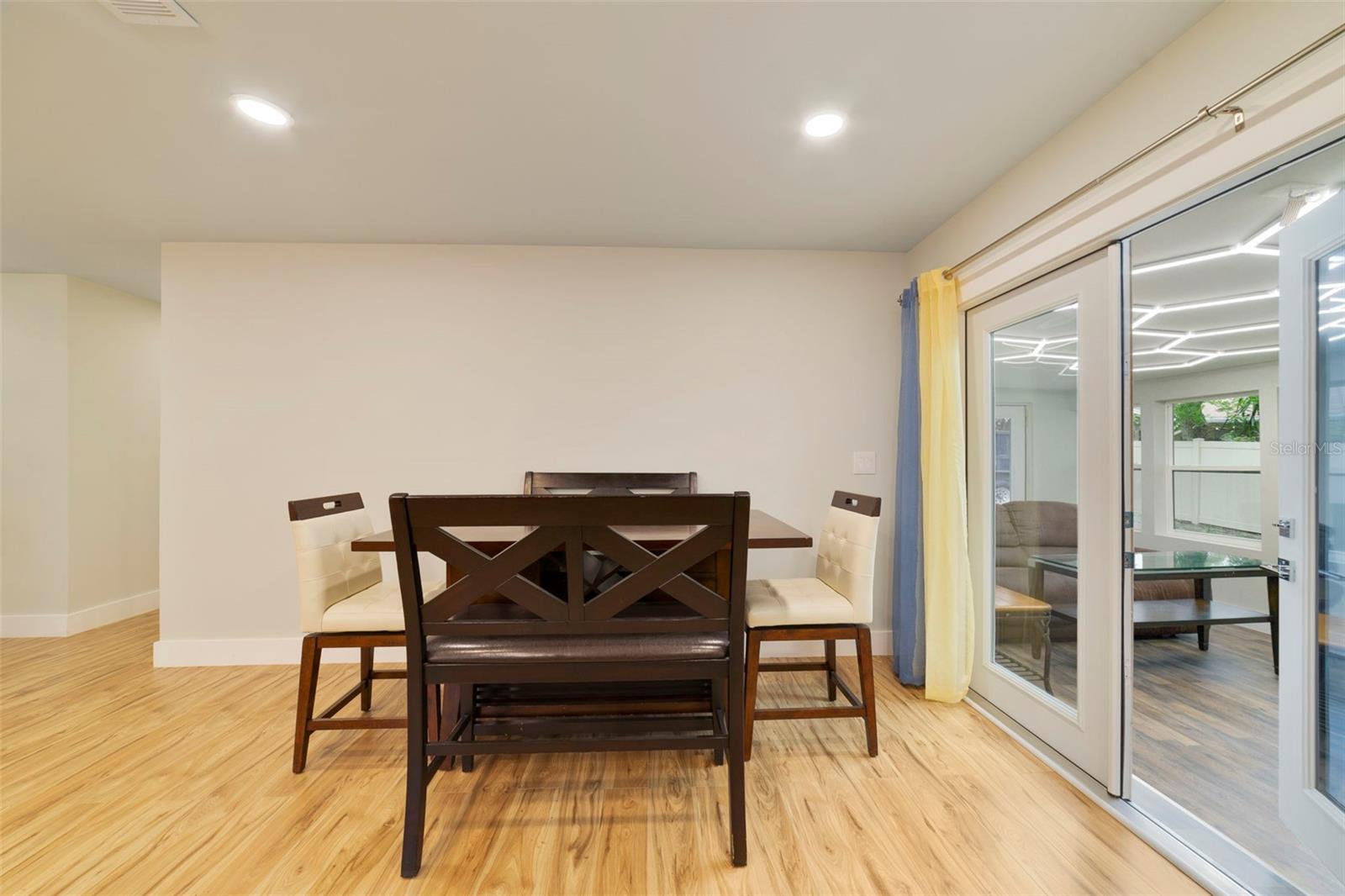 O6391349 Property Photo