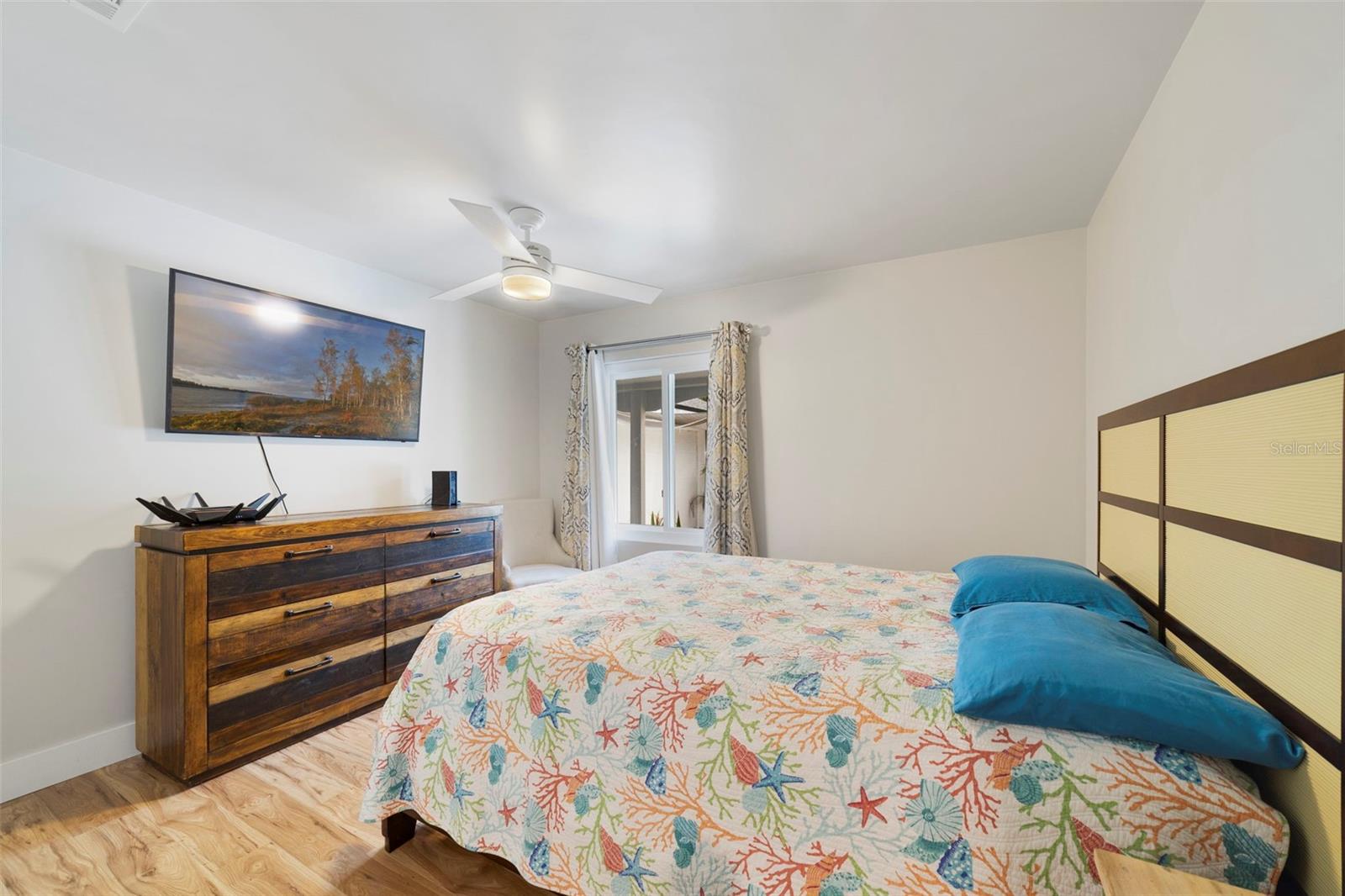 O6391349 Property Photo