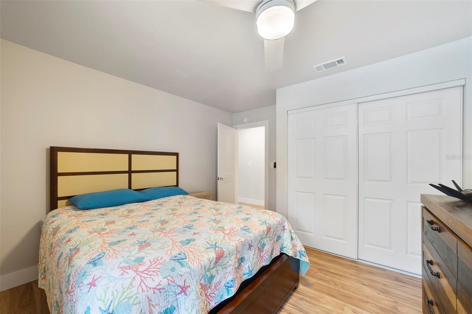 O6391349 Property Photo