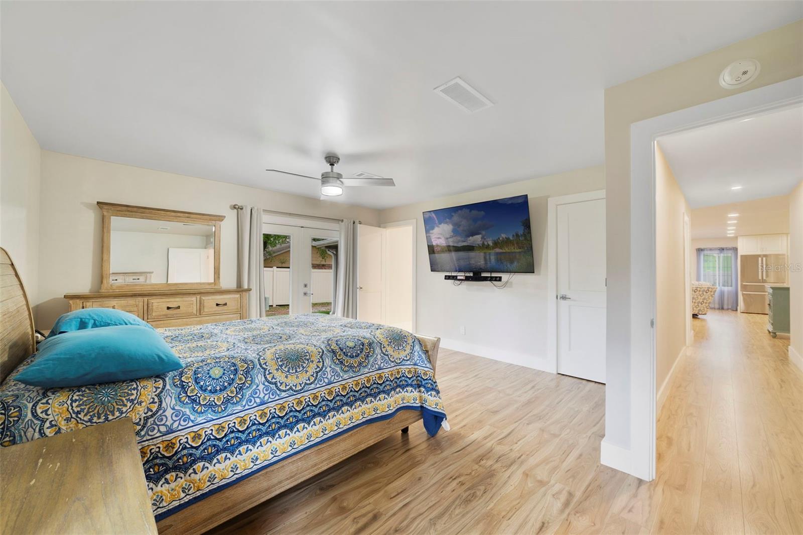 O6391349 Property Photo