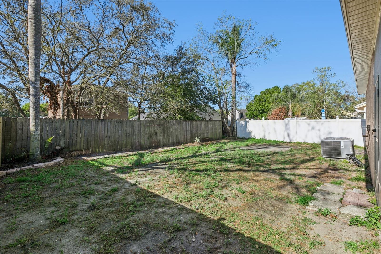 1046 WHITTIER CIR, OVIEDO, FL, 32765