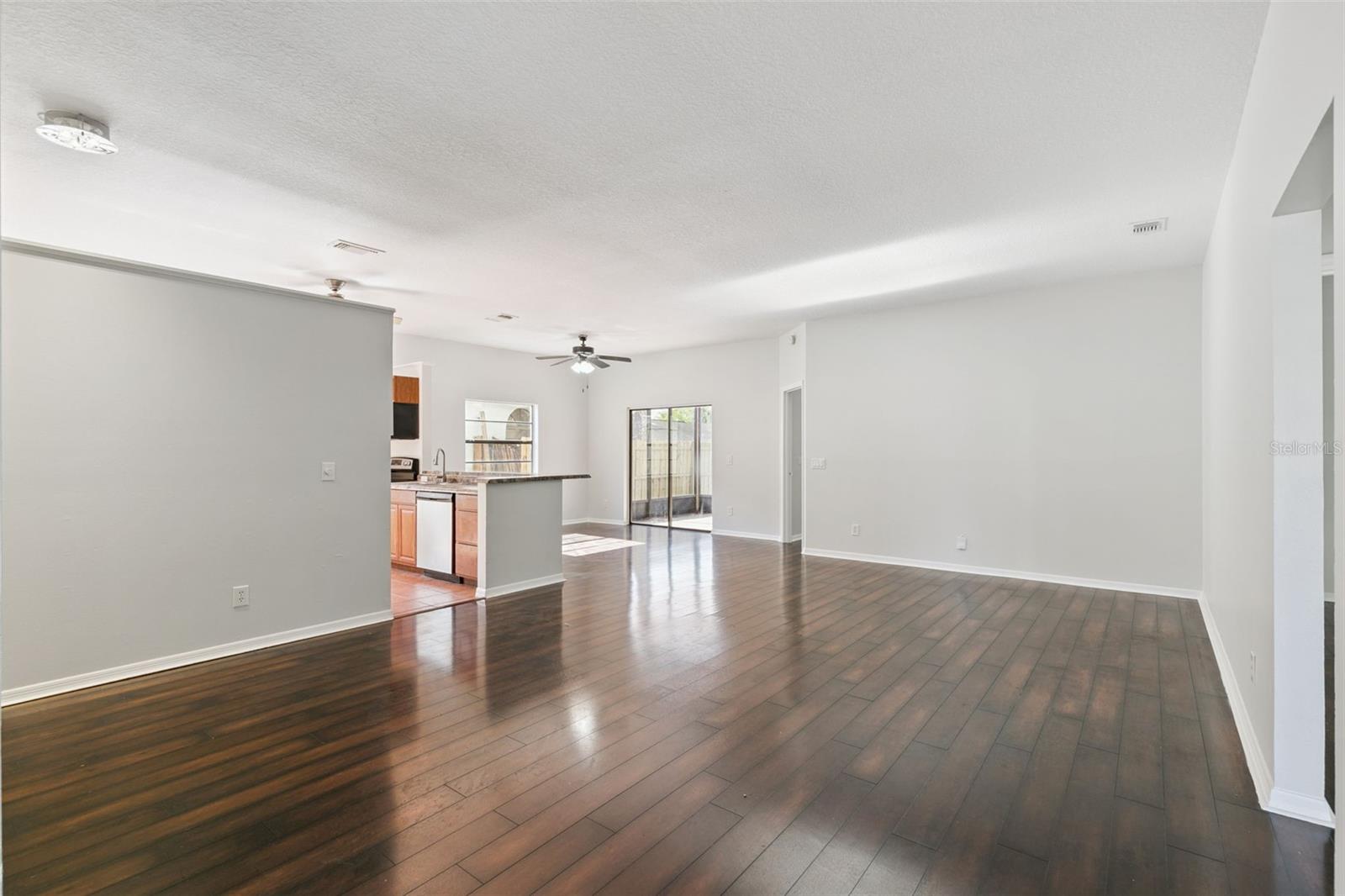 1046 WHITTIER CIR, OVIEDO, FL, 32765