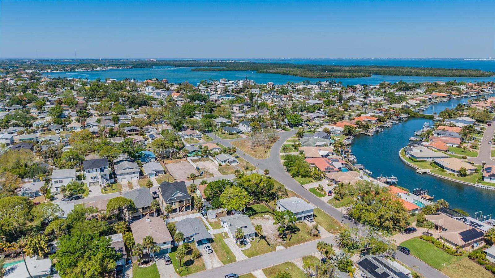 1875 MICHIGAN AVE NE, ST PETERSBURG, FL, 33703