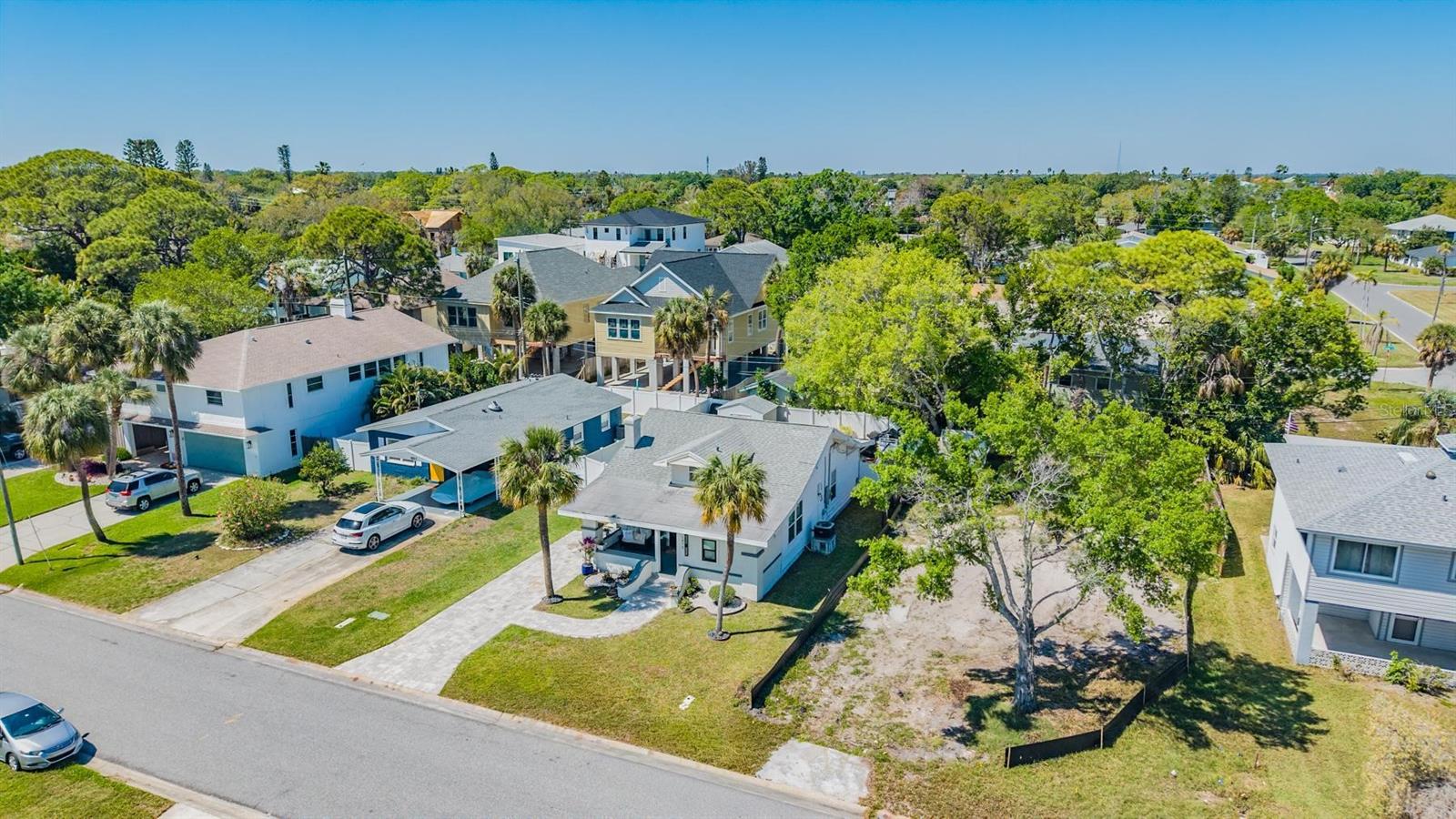 1875 MICHIGAN AVE NE, ST PETERSBURG, FL, 33703