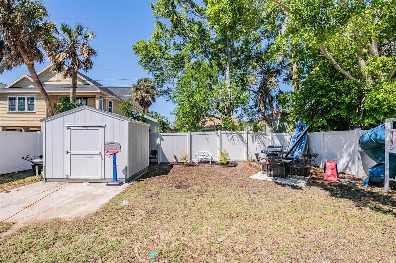 1875 MICHIGAN AVE NE, ST PETERSBURG, FL, 33703