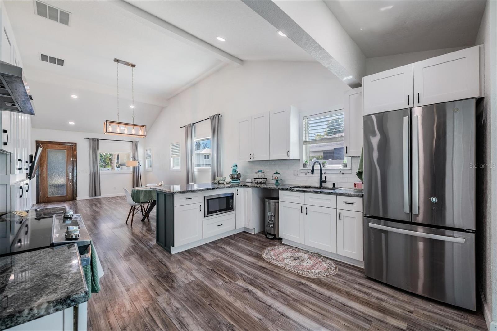 1875 MICHIGAN AVE NE, ST PETERSBURG, FL, 33703