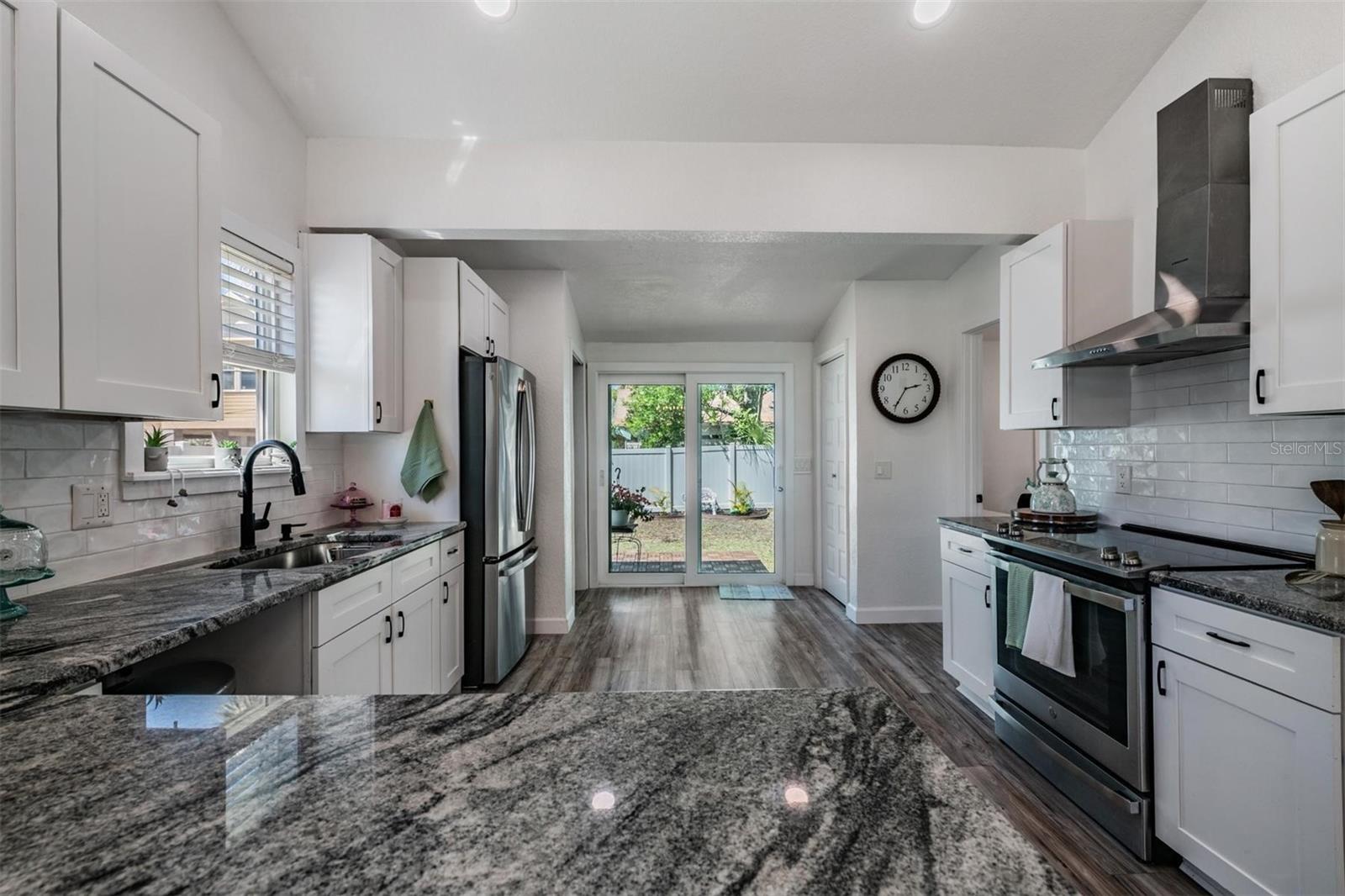 1875 MICHIGAN AVE NE, ST PETERSBURG, FL, 33703