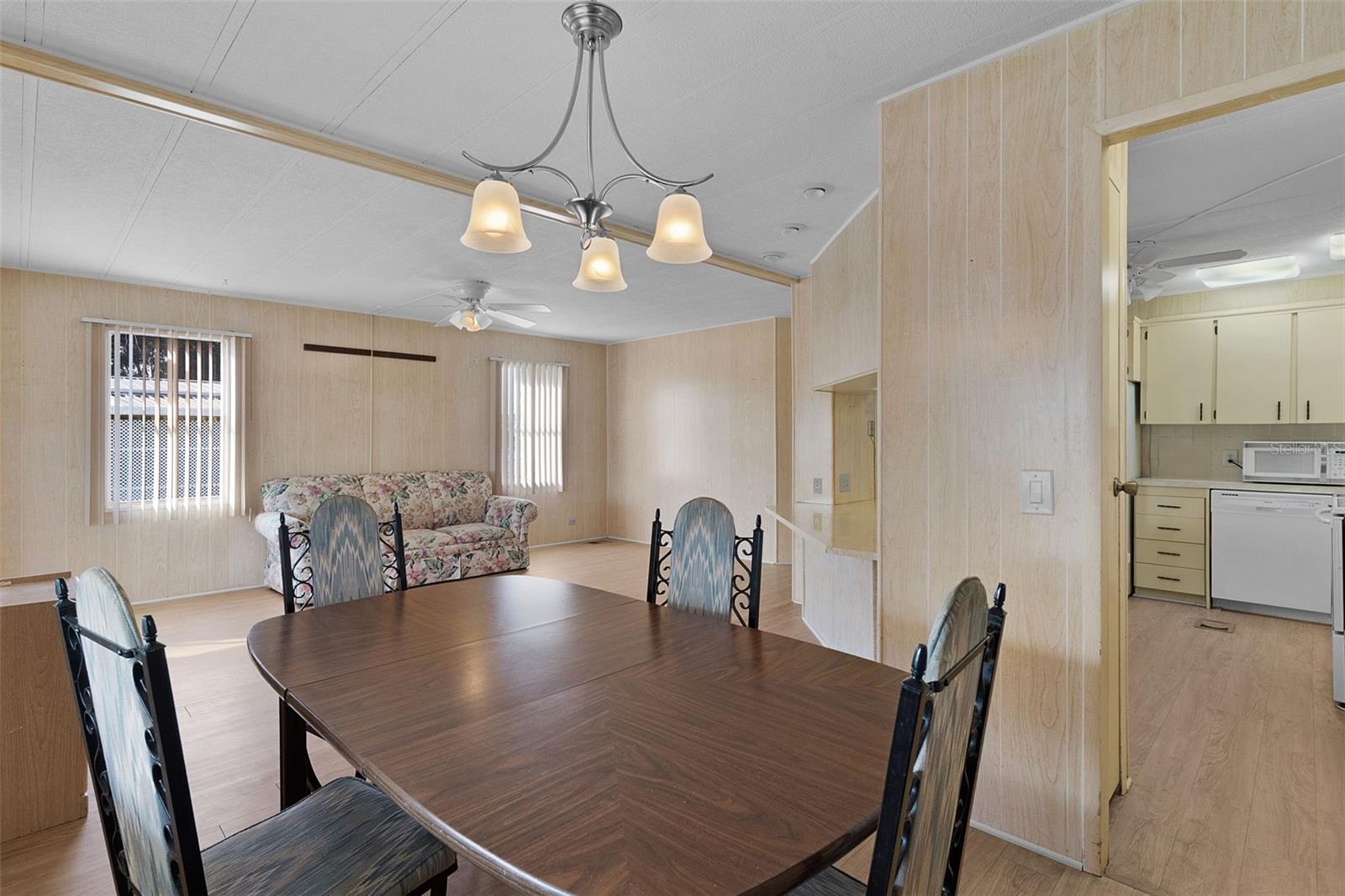 1227 NASSAU CIR, TAVARES, FL, 32778