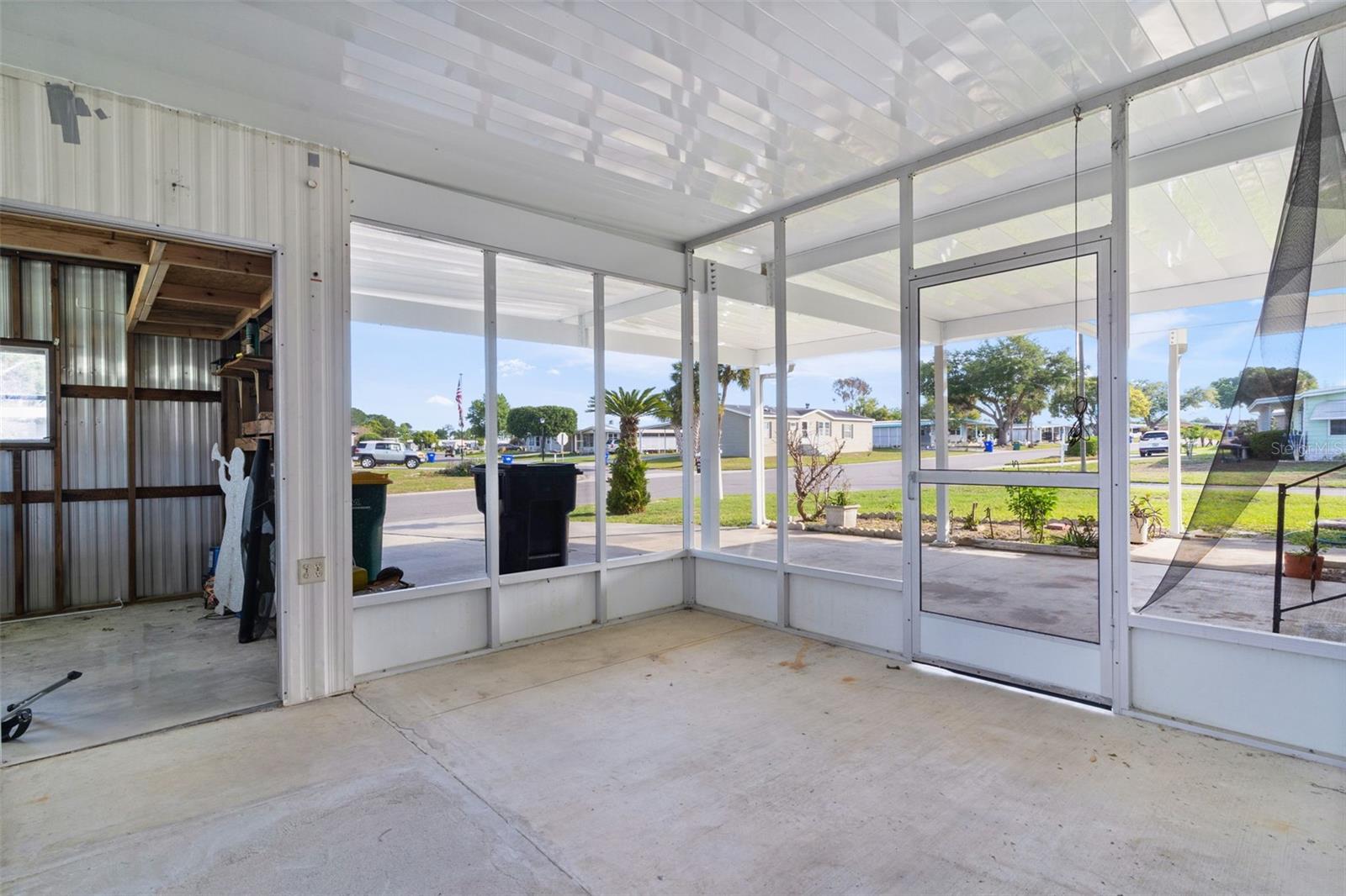 1227 NASSAU CIR, TAVARES, FL, 32778