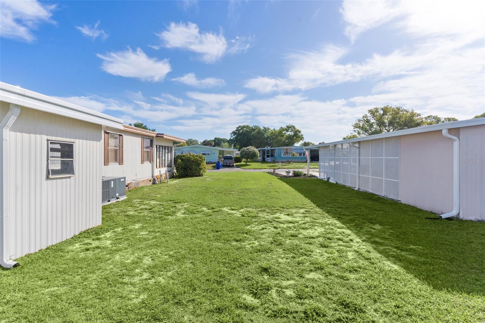 1227 NASSAU CIR, TAVARES, FL, 32778