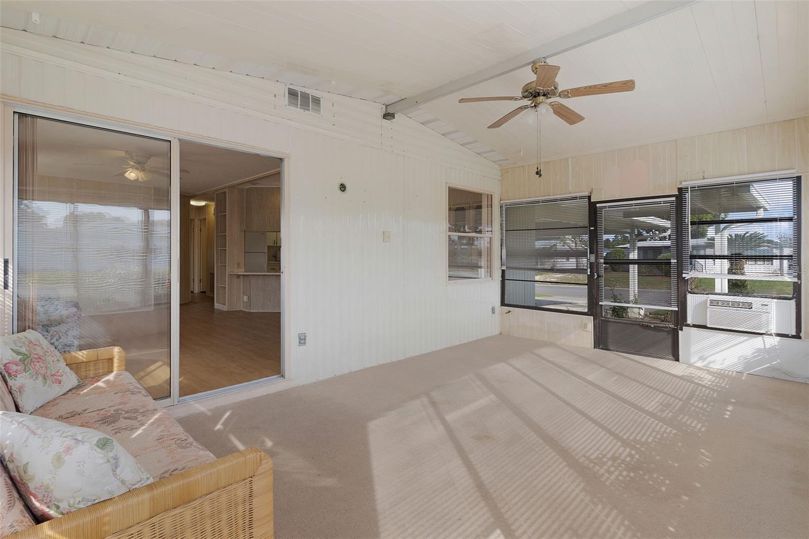 1227 NASSAU CIR, TAVARES, FL, 32778