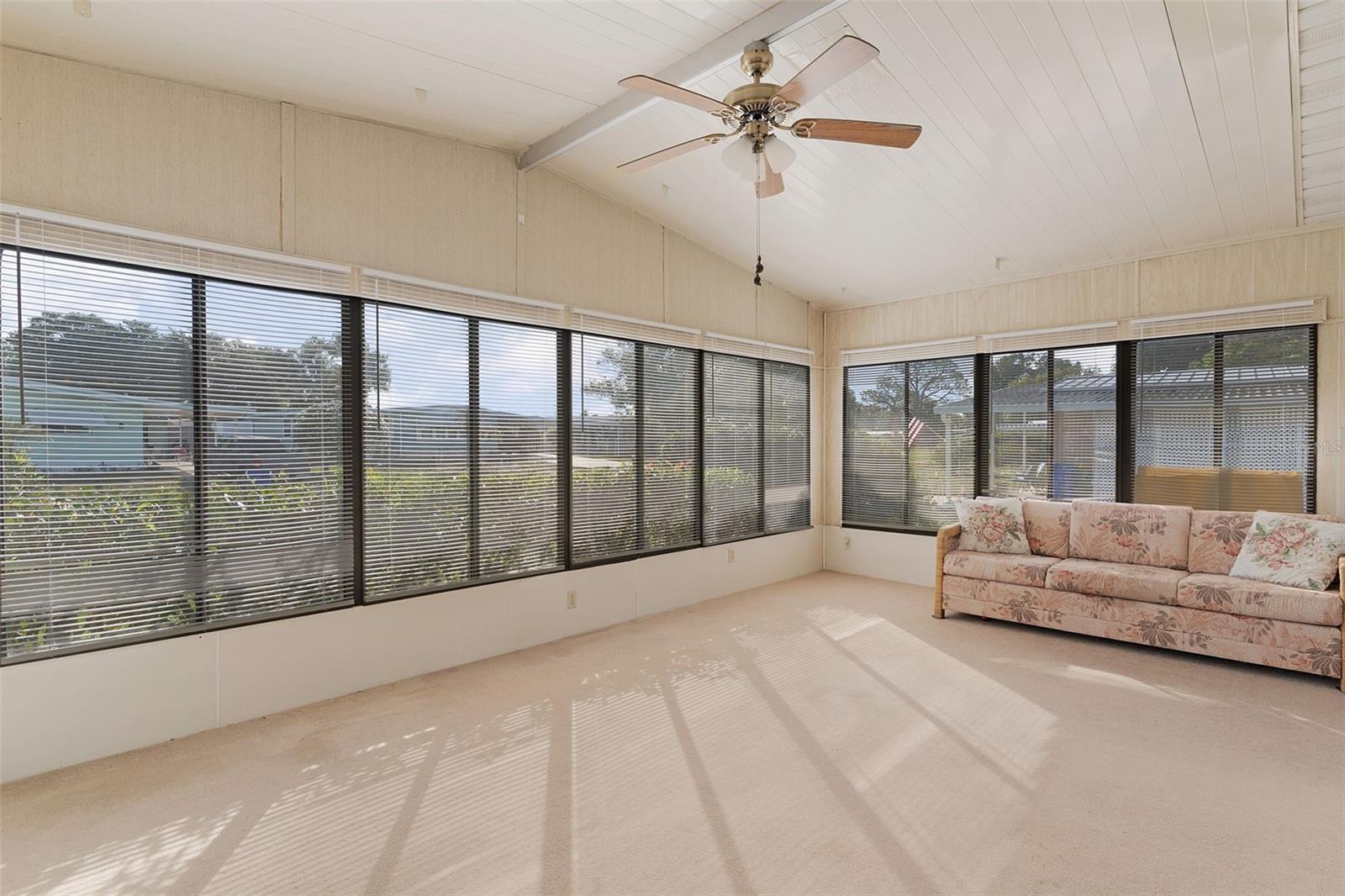 1227 NASSAU CIR, TAVARES, FL, 32778