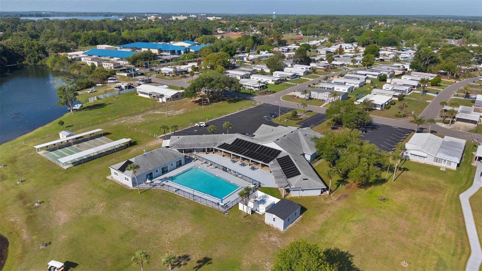 1227 NASSAU CIR, TAVARES, FL, 32778