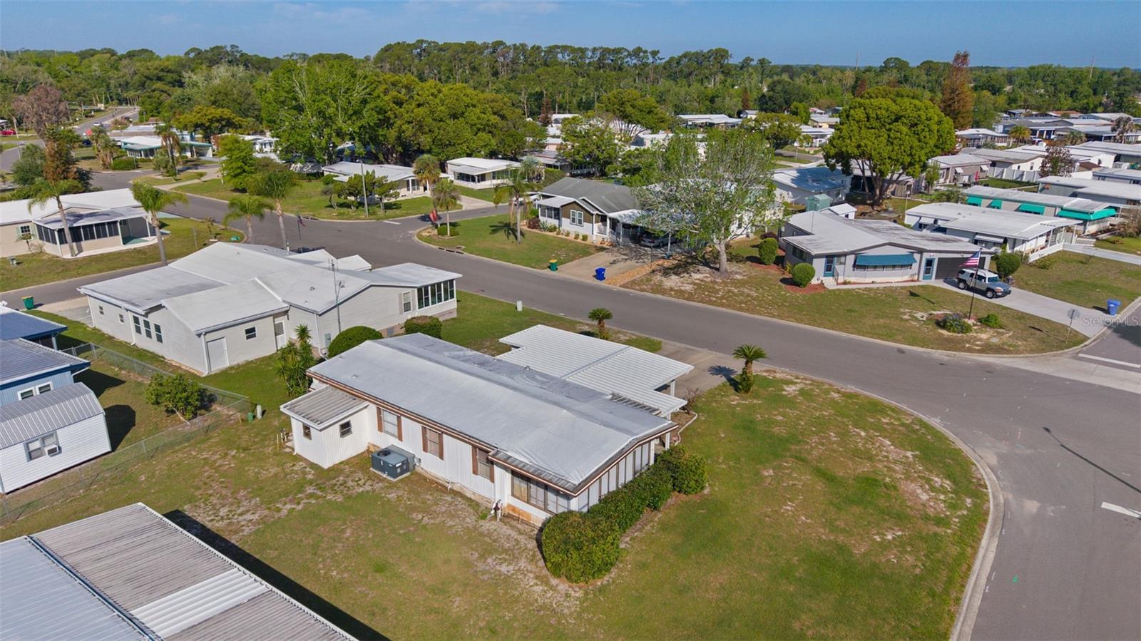 1227 NASSAU CIR, TAVARES, FL, 32778