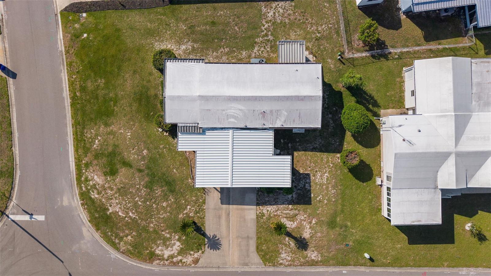1227 NASSAU CIR, TAVARES, FL, 32778