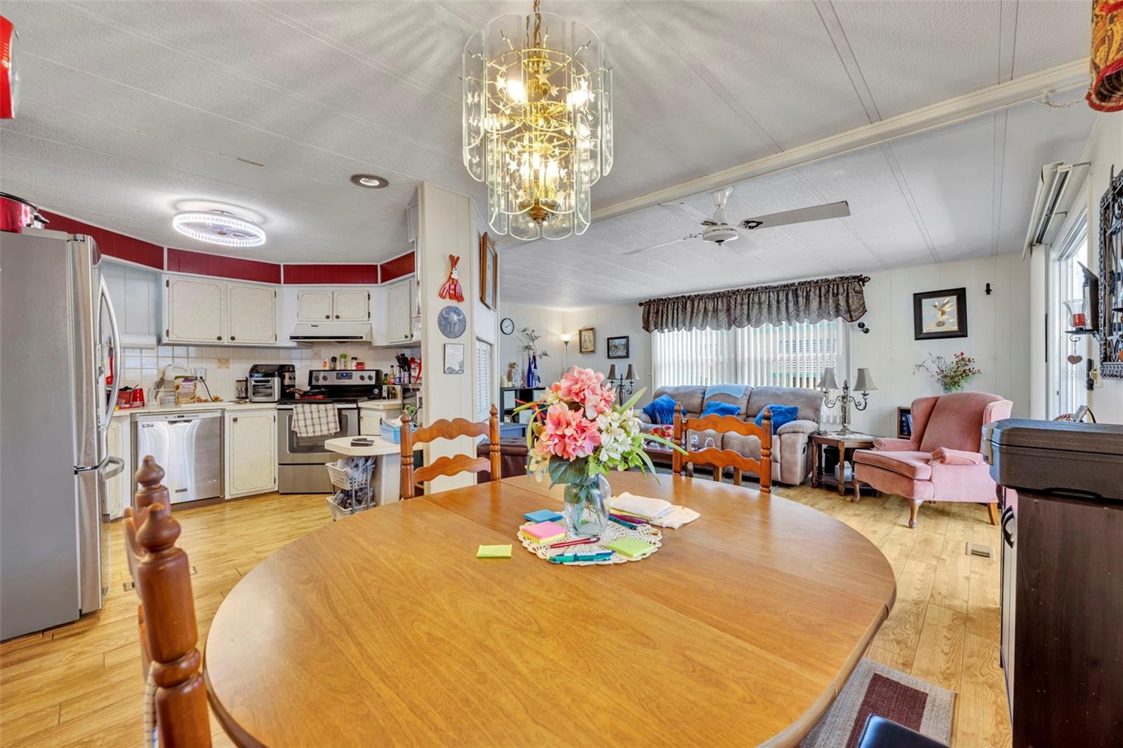223 PARADISE S, LEESBURG, FL, 34788