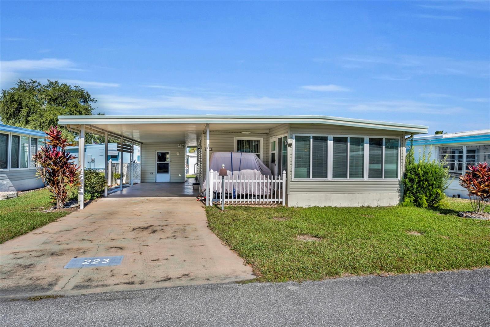 223 PARADISE S, LEESBURG, FL, 34788