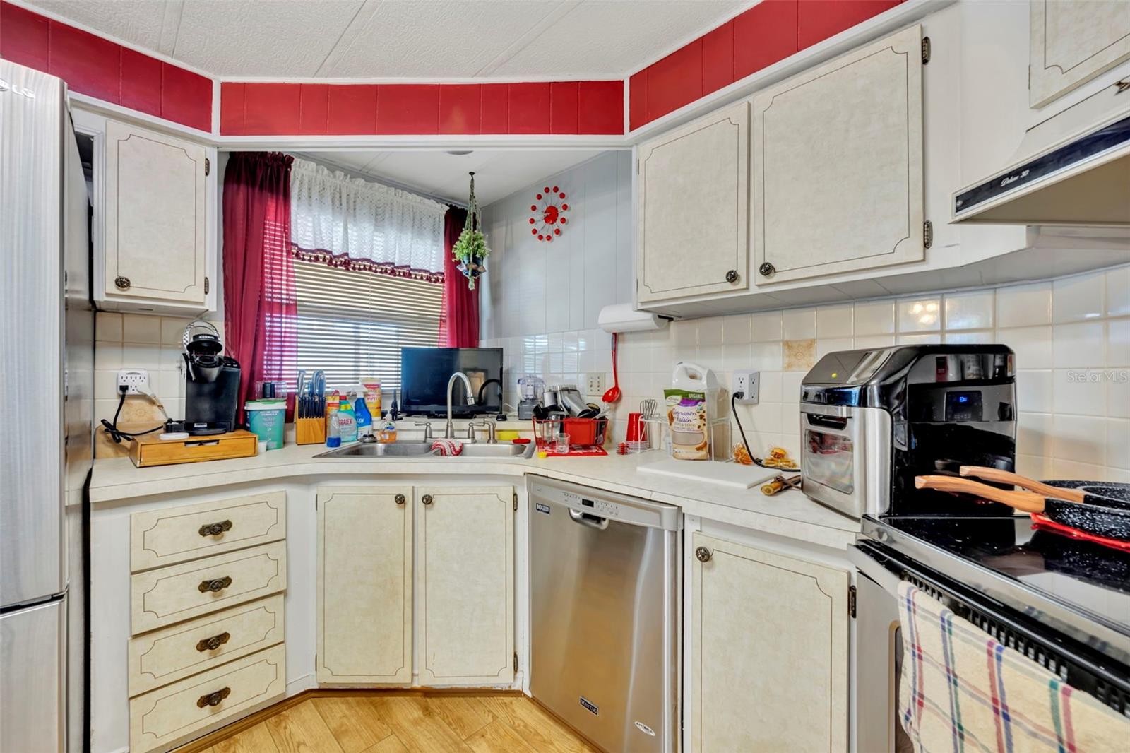223 PARADISE S, LEESBURG, FL, 34788
