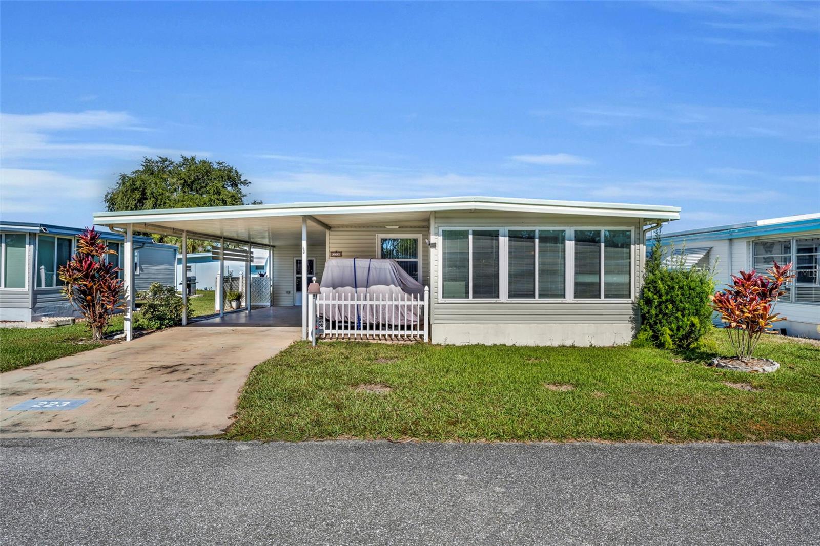 223 PARADISE S, LEESBURG, FL, 34788
